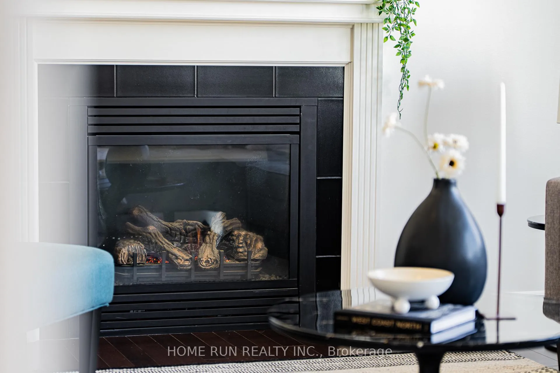 Photo 5 of 572 Dundonald Drive, Ottawa, Barrhaven - Half Moon Bay — HOMEH
