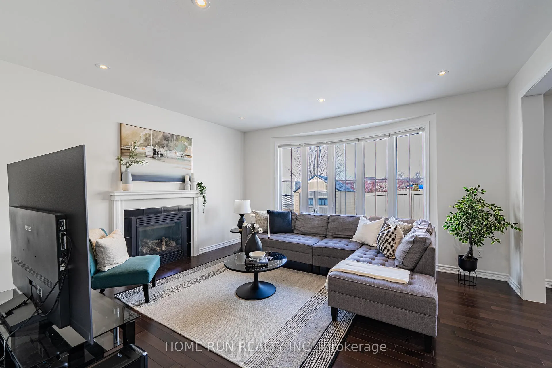 Photo 12 of 572 Dundonald Drive, Ottawa, Barrhaven - Half Moon Bay — HOMEH