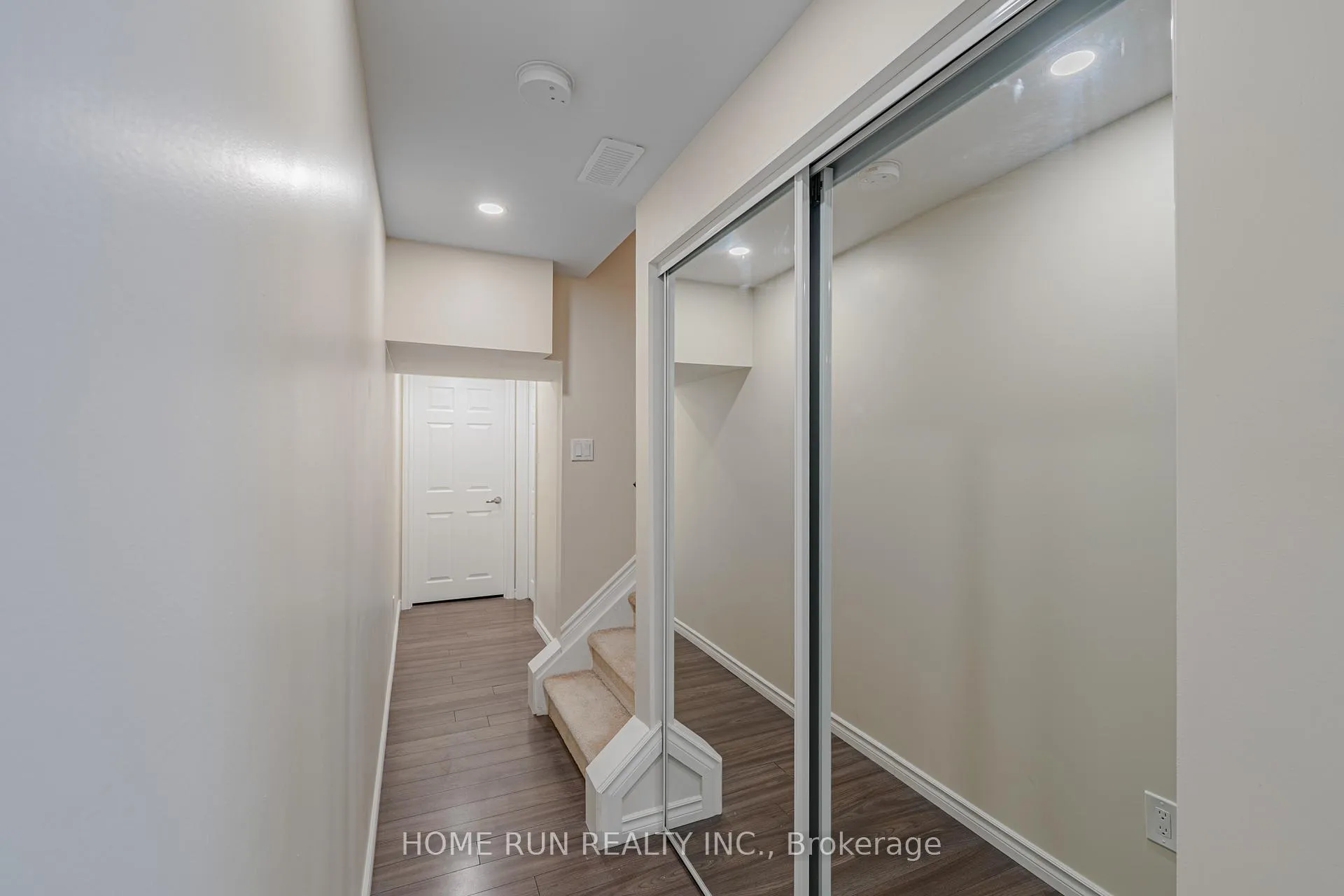 Photo 38 of 572 Dundonald Drive, Ottawa, Barrhaven - Half Moon Bay — HOMEH