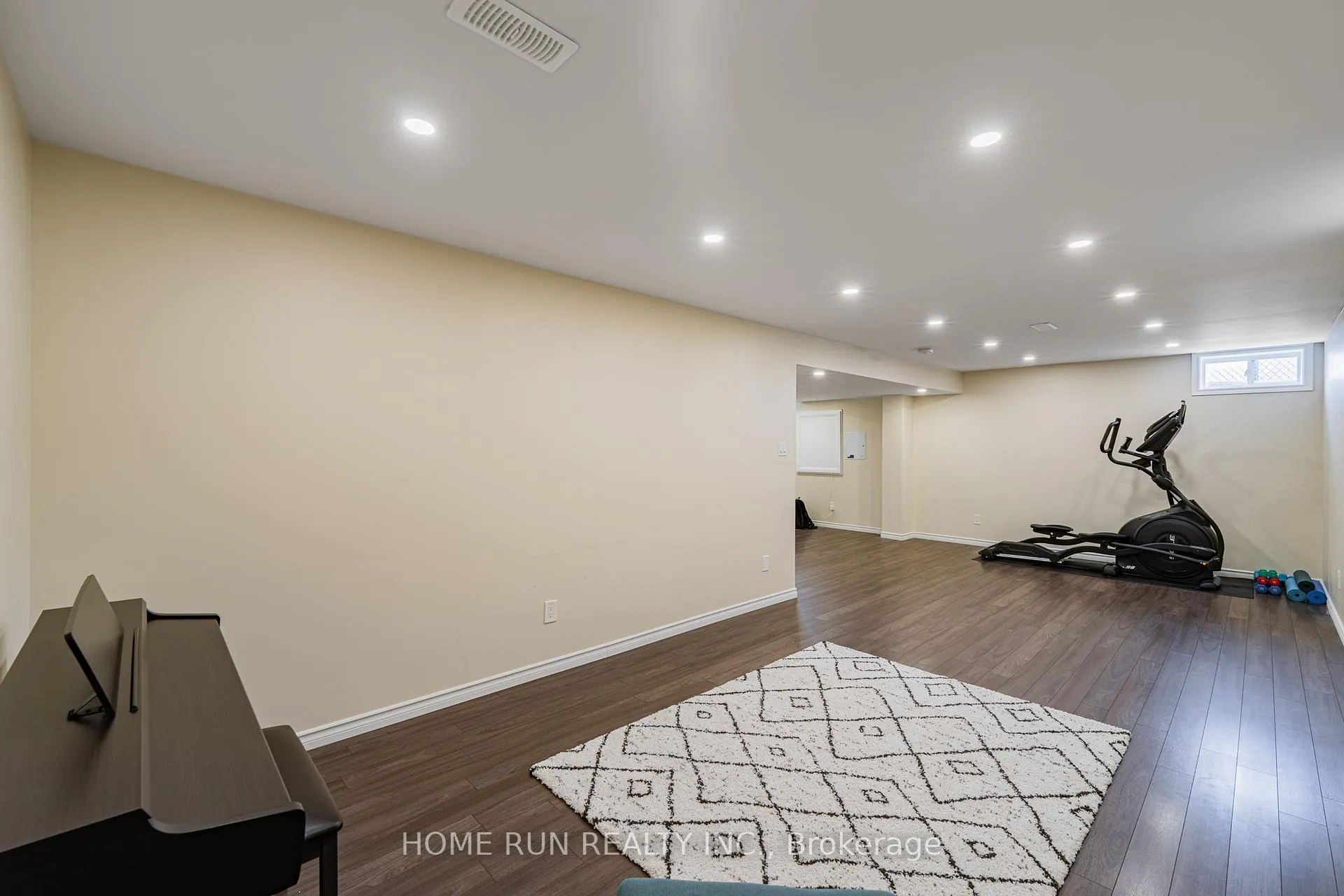 Photo 42 of 572 Dundonald Drive, Ottawa, Barrhaven - Half Moon Bay — HOMEH