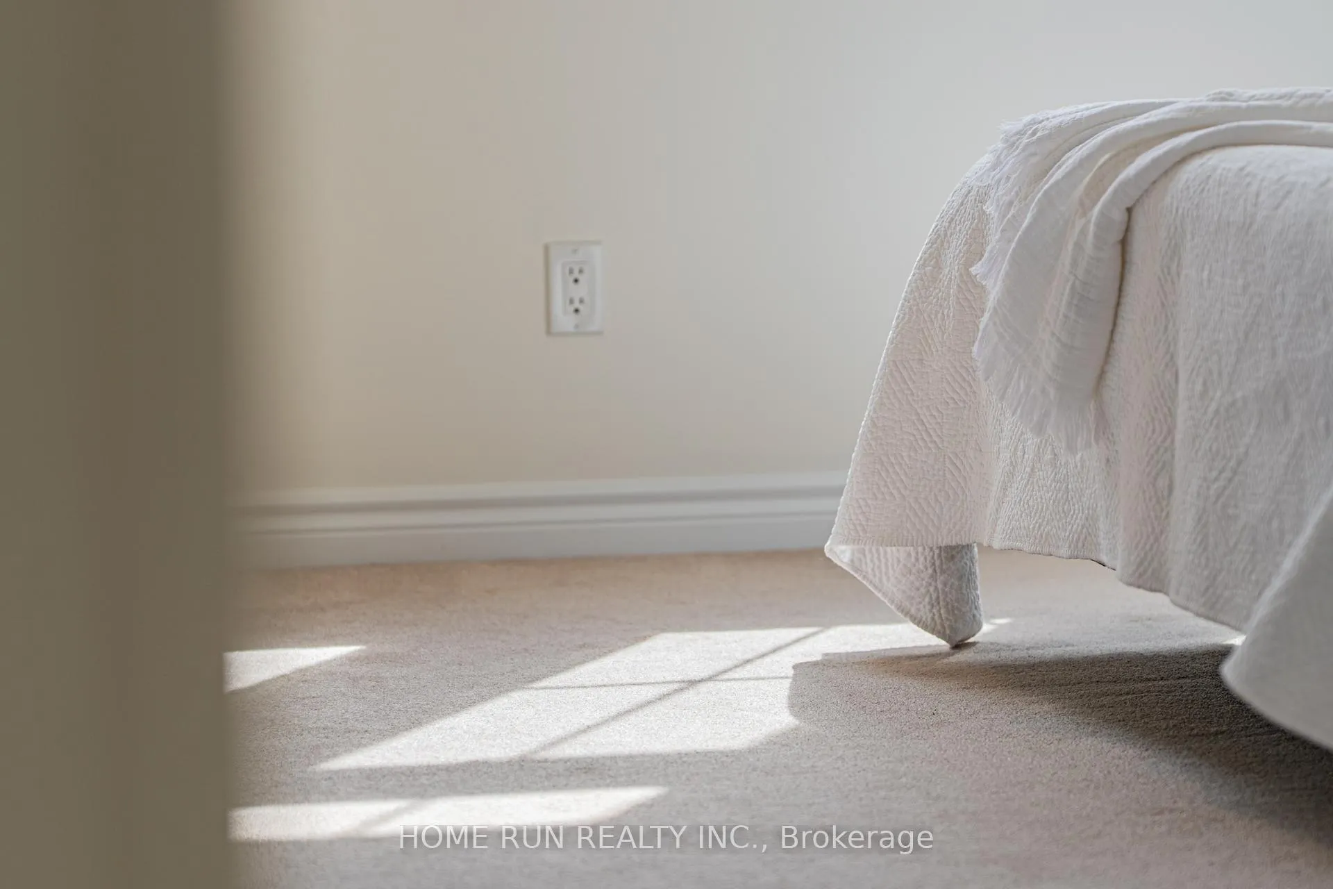 Photo 47 of 572 Dundonald Drive, Ottawa, Barrhaven - Half Moon Bay — HOMEH