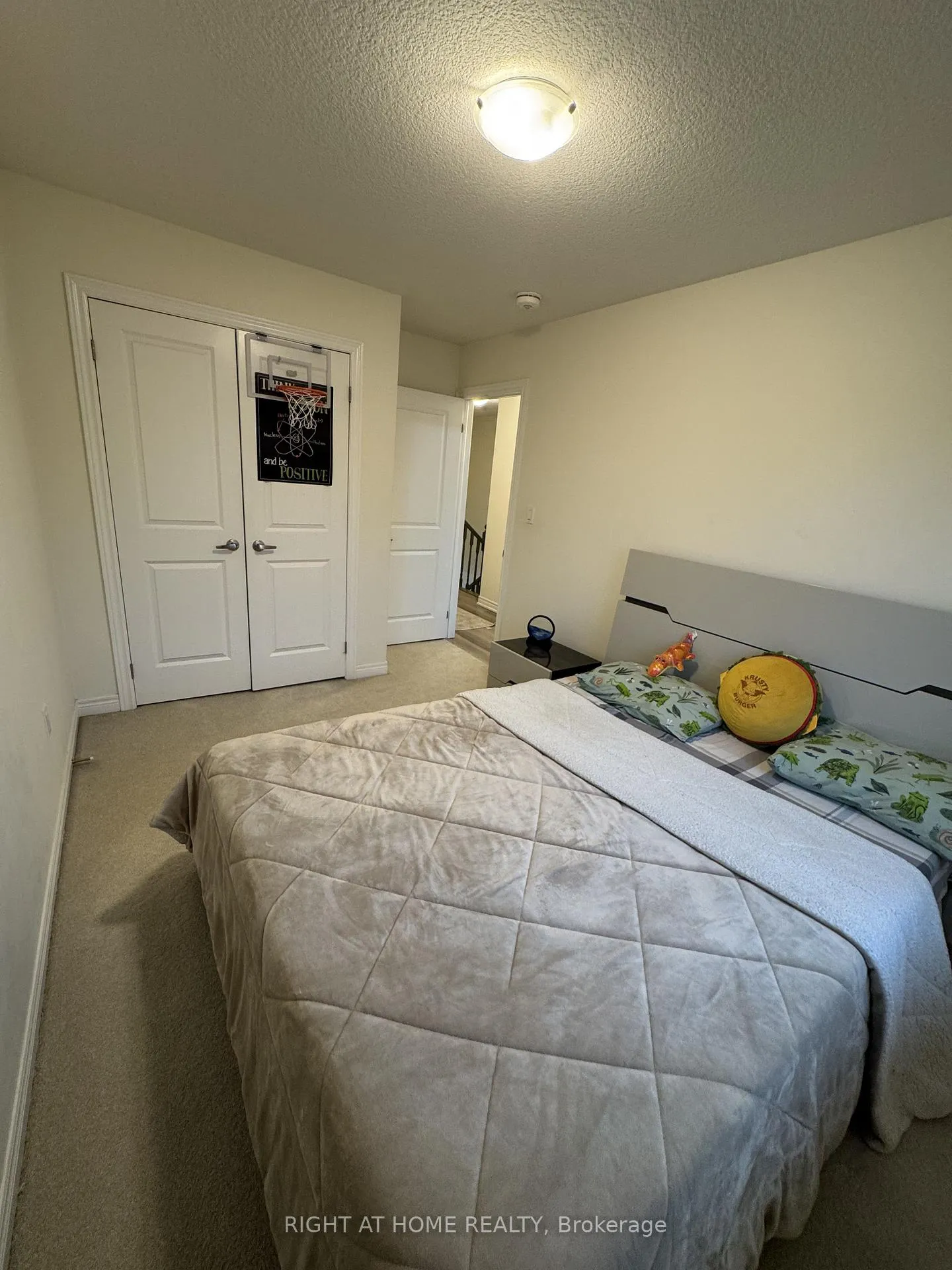 Photo 13 of 76 Pinot Crescent, Hamilton, Fruitland — HOMEH