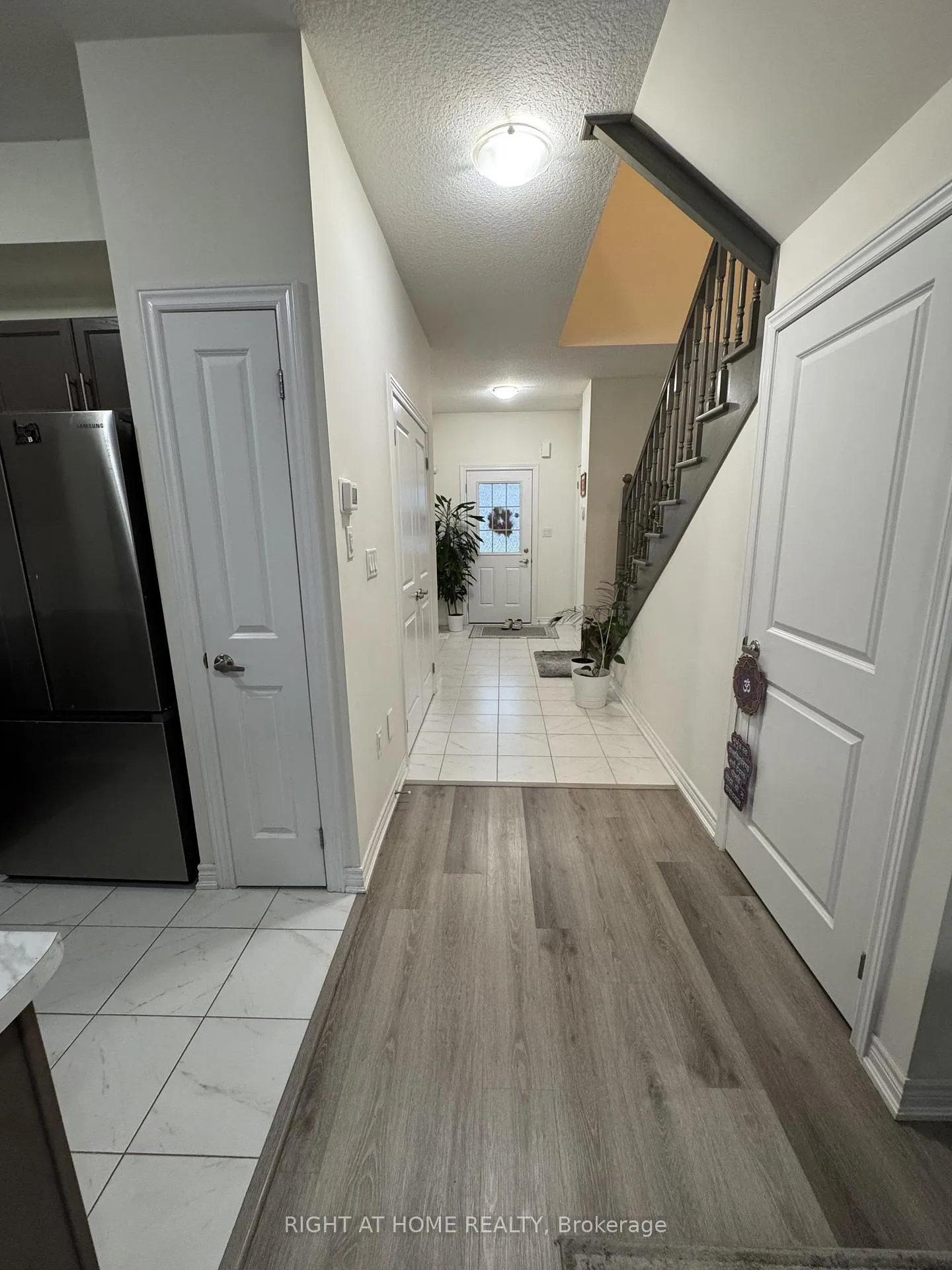 Photo 16 of 76 Pinot Crescent, Hamilton, Fruitland — HOMEH