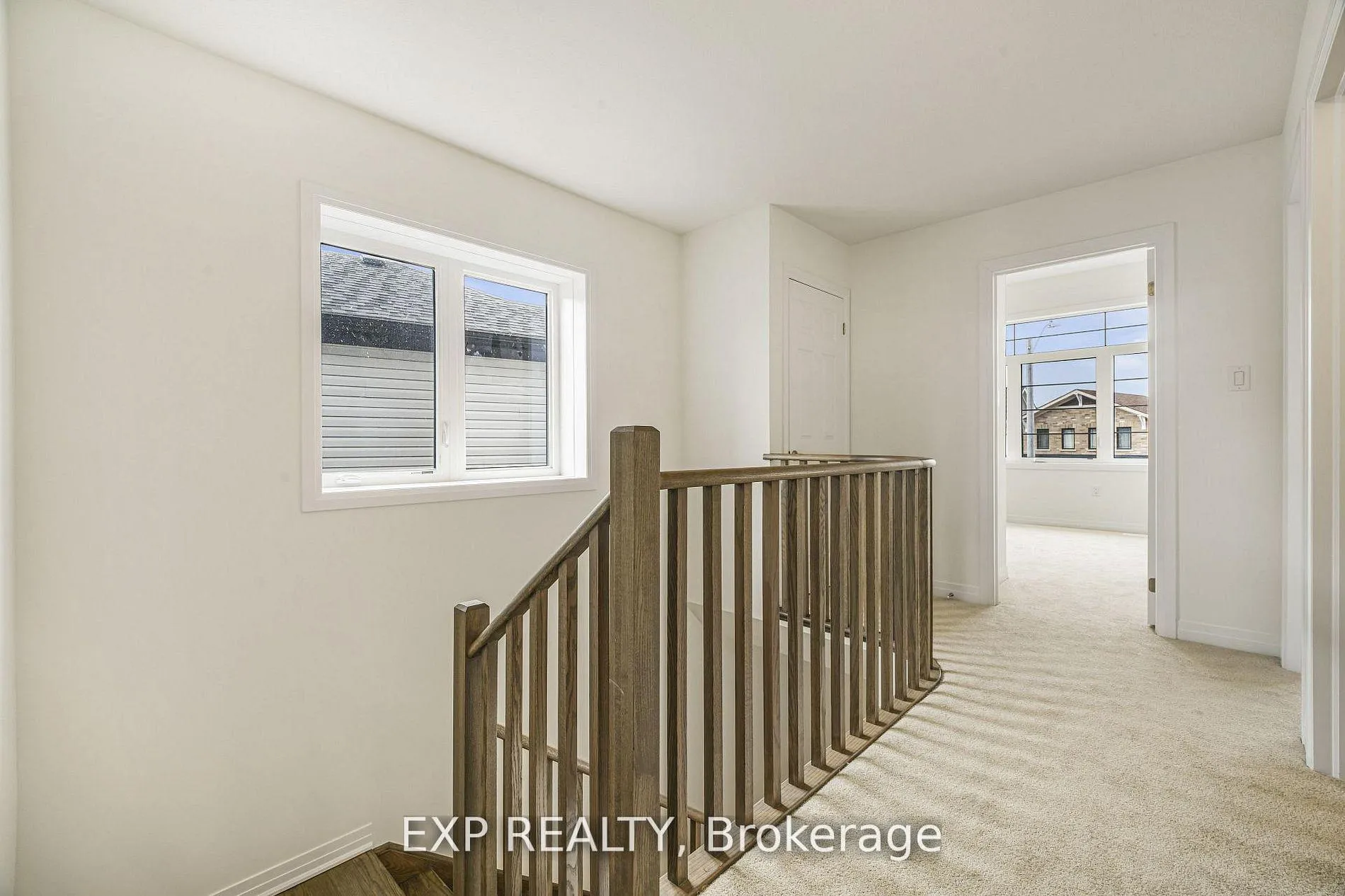 Photo 10 of 25 Canvas Crescent, Welland, Dain City — HOMEH