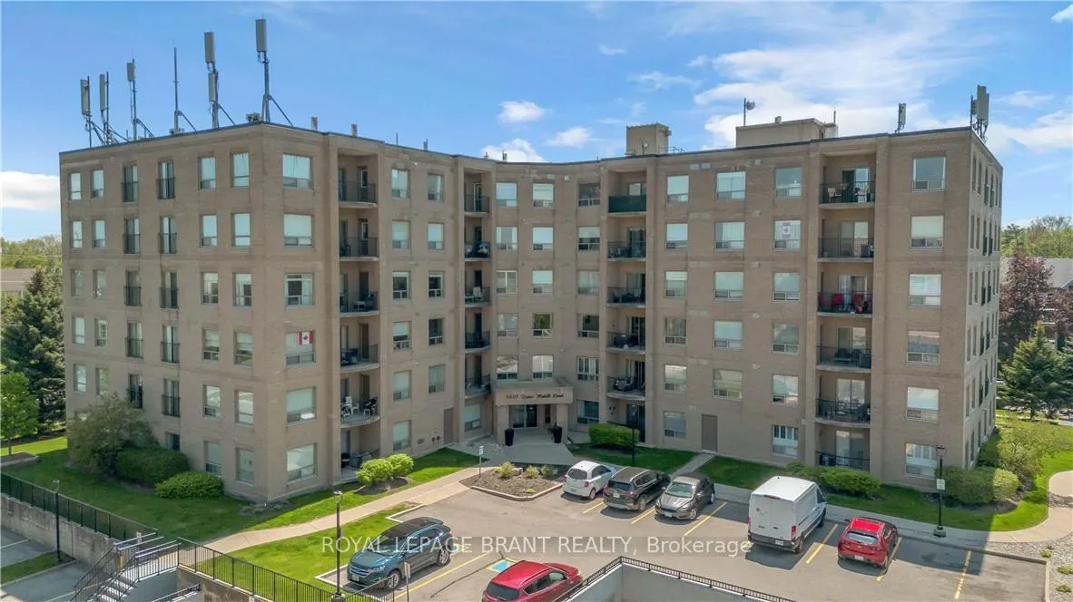 Photo 1 of Unit 105, 3497 Upper Middle Road, Burlington, Headon — HOMEH