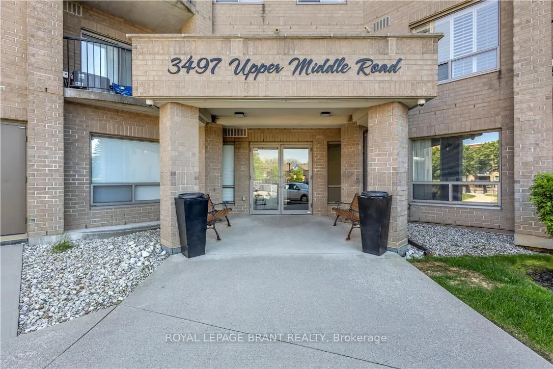Photo 4 of Unit 105, 3497 Upper Middle Road, Burlington, Headon — HOMEH