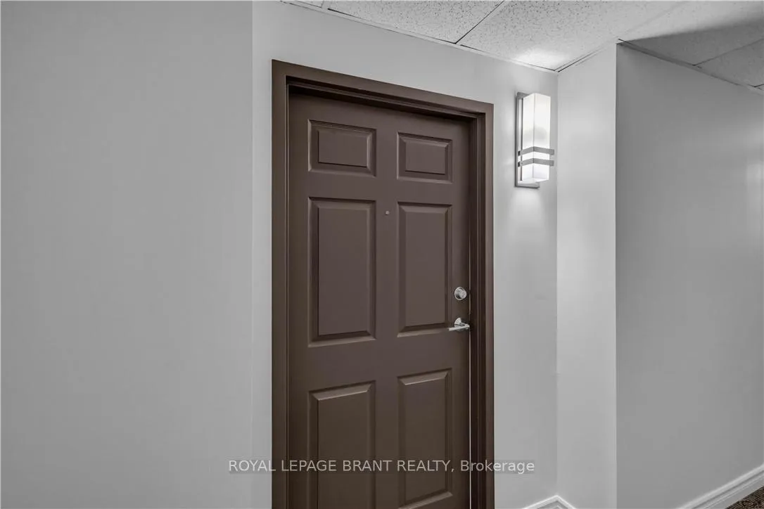 Photo 6 of Unit 105, 3497 Upper Middle Road, Burlington, Headon — HOMEH