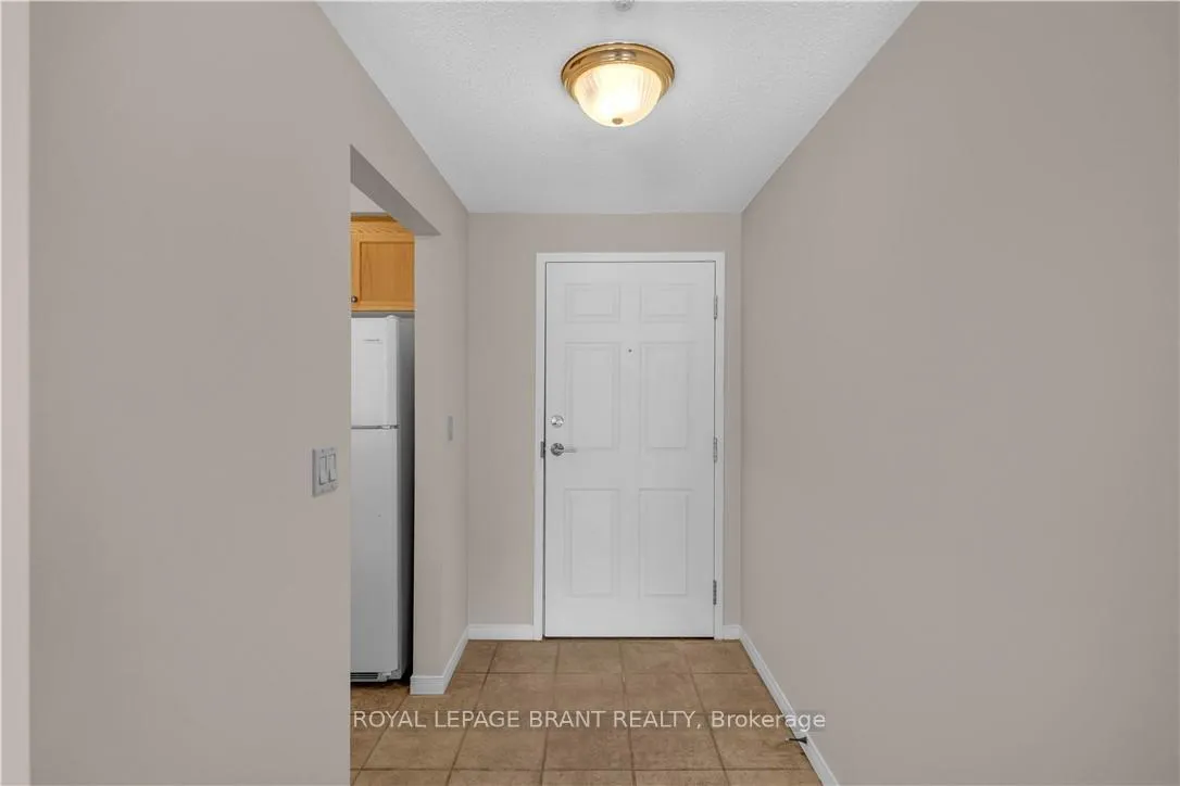 Photo 7 of Unit 105, 3497 Upper Middle Road, Burlington, Headon — HOMEH
