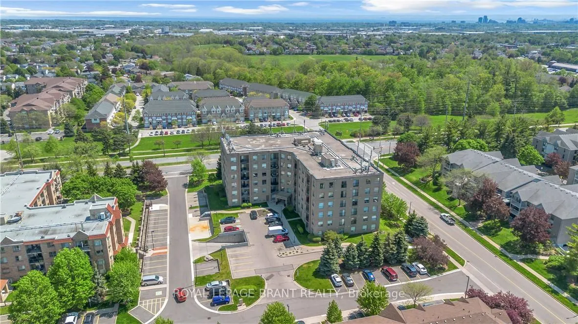 Photo 26 of Unit 105, 3497 Upper Middle Road, Burlington, Headon — HOMEH