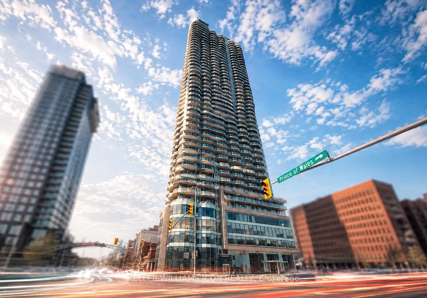 Front of Unit 1808, 805 Carling Avenue