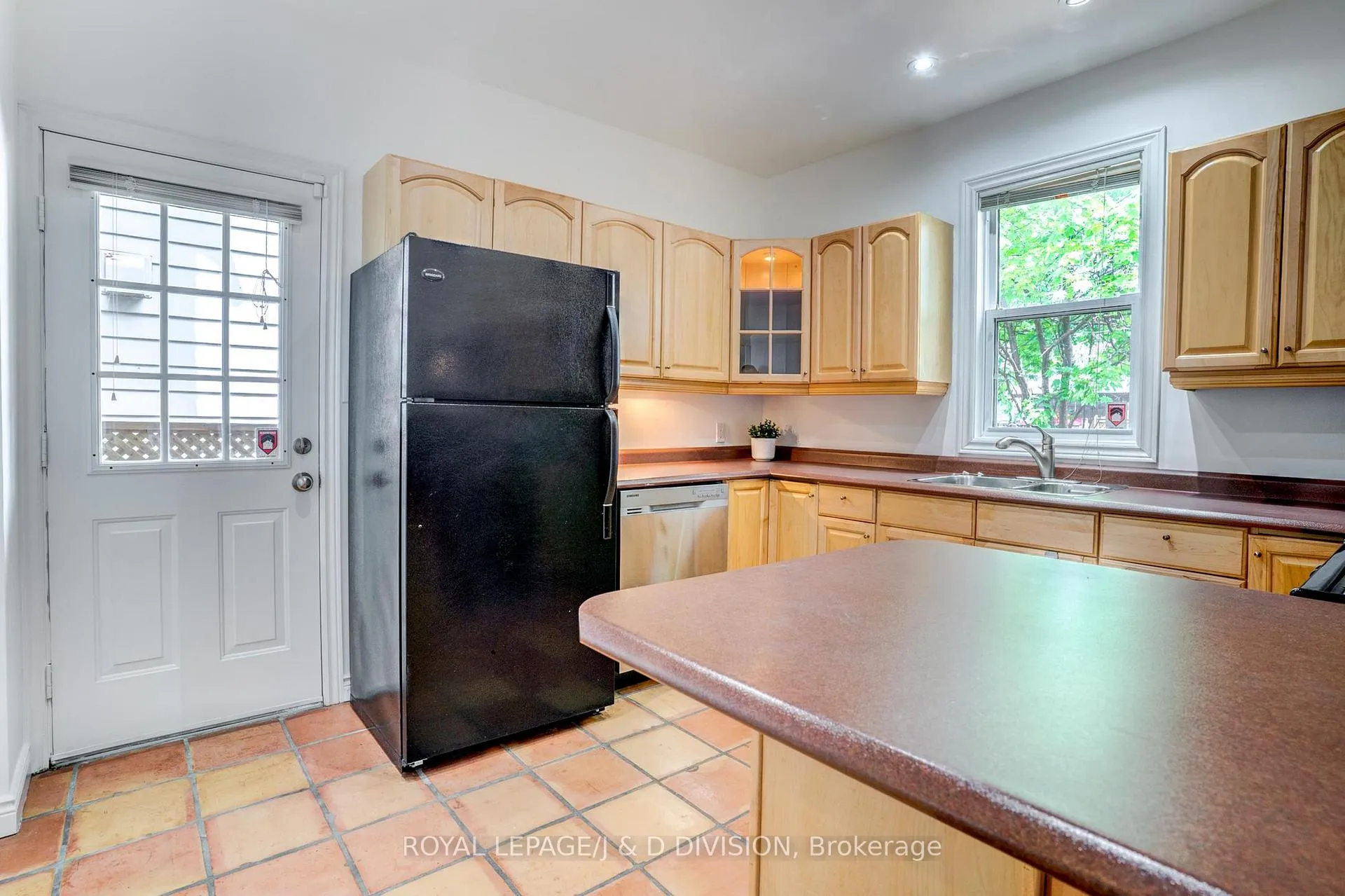 Photo 15 of 23 Empire Avenue, Toronto, South Riverdale — HOMEH