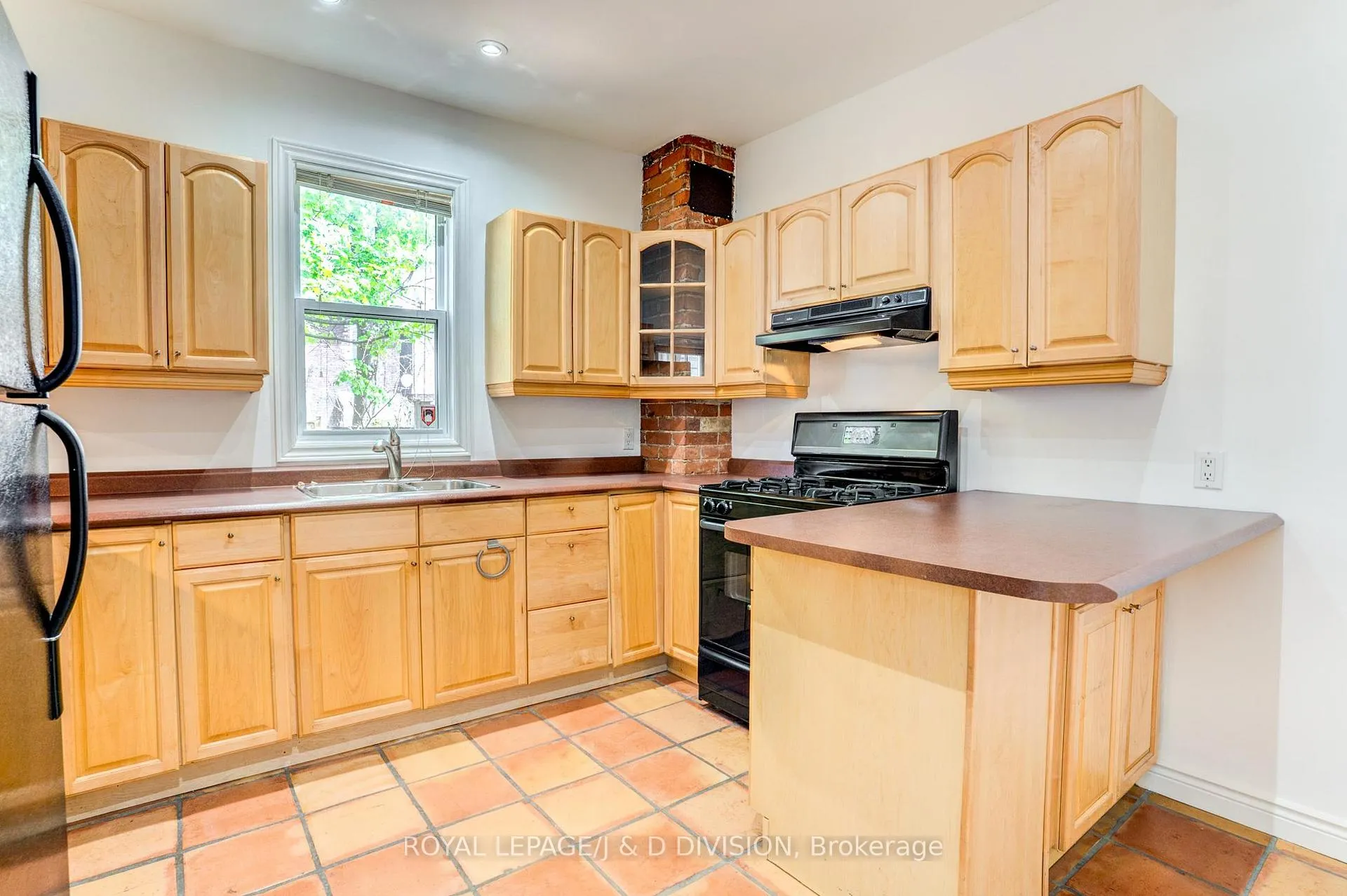Photo 16 of 23 Empire Avenue, Toronto, South Riverdale — HOMEH