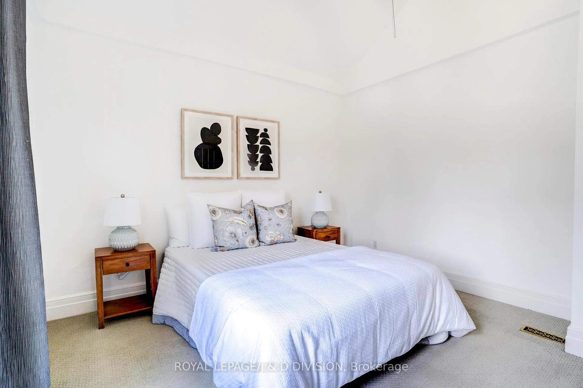 Photo 23 of 23 Empire Avenue, Toronto, South Riverdale — HOMEH