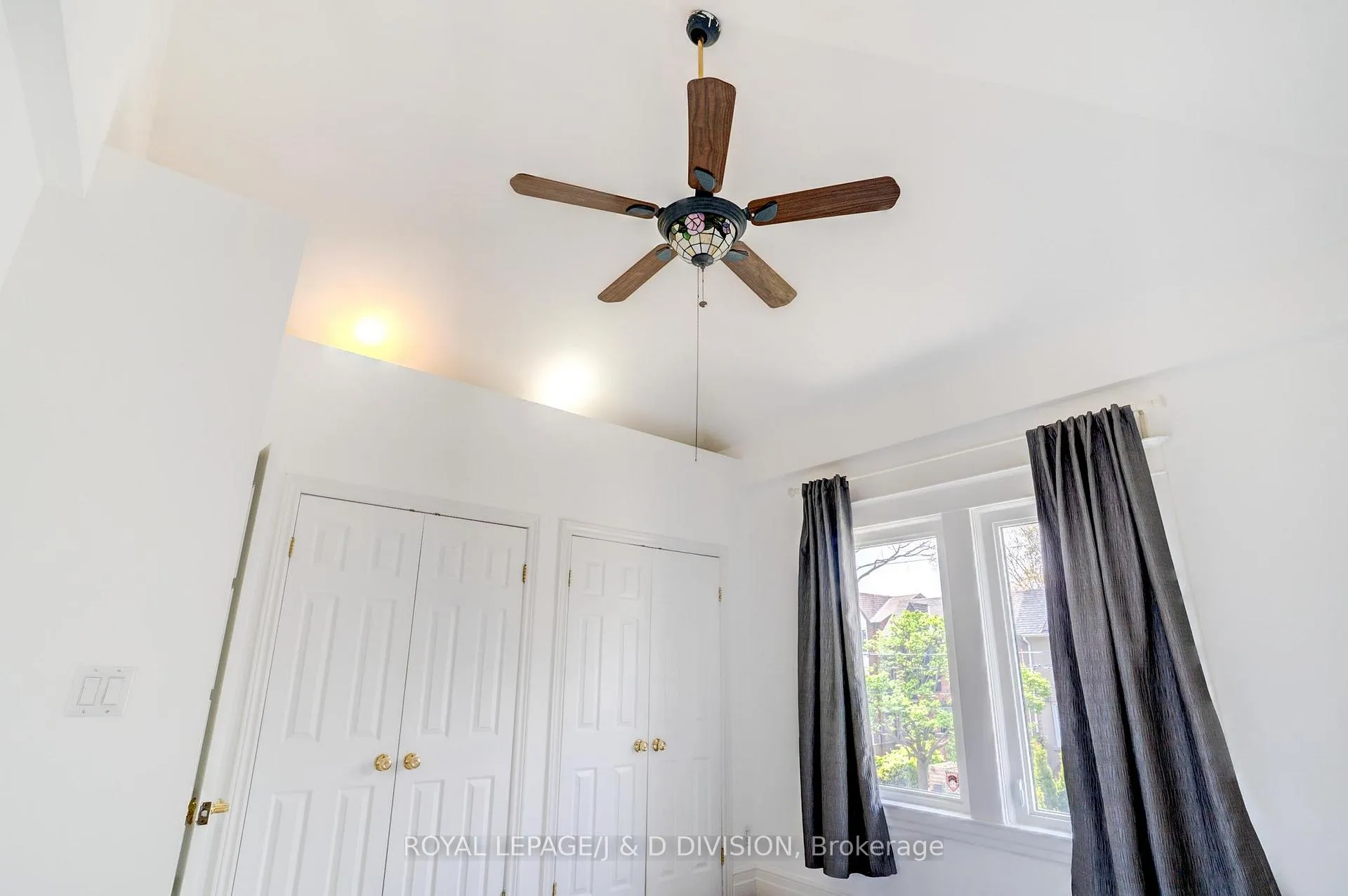 Photo 25 of 23 Empire Avenue, Toronto, South Riverdale — HOMEH