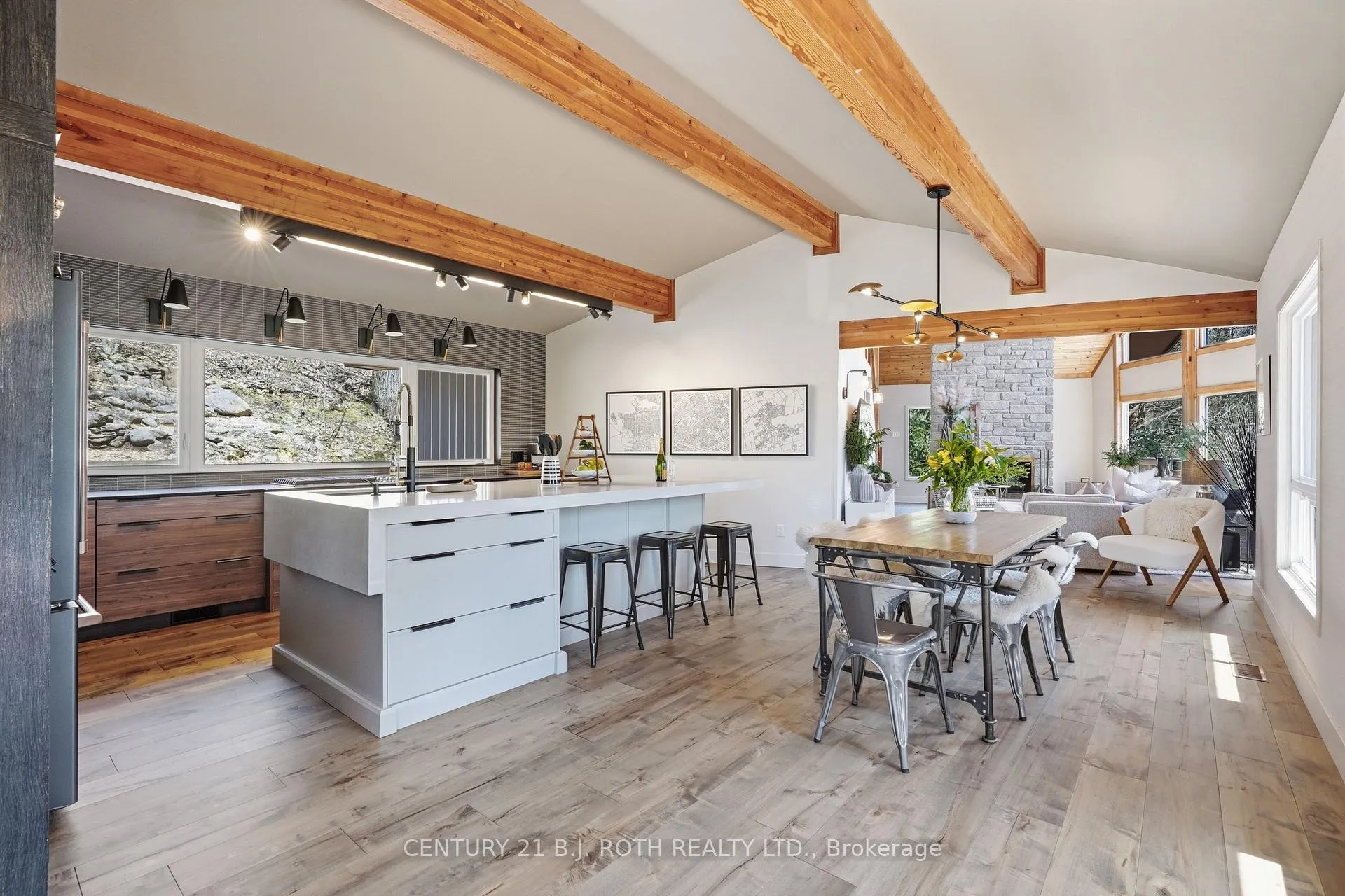 Photo 11 of 10 Pine Hill, Oro-Medonte, Horseshoe Valley — HOMEH