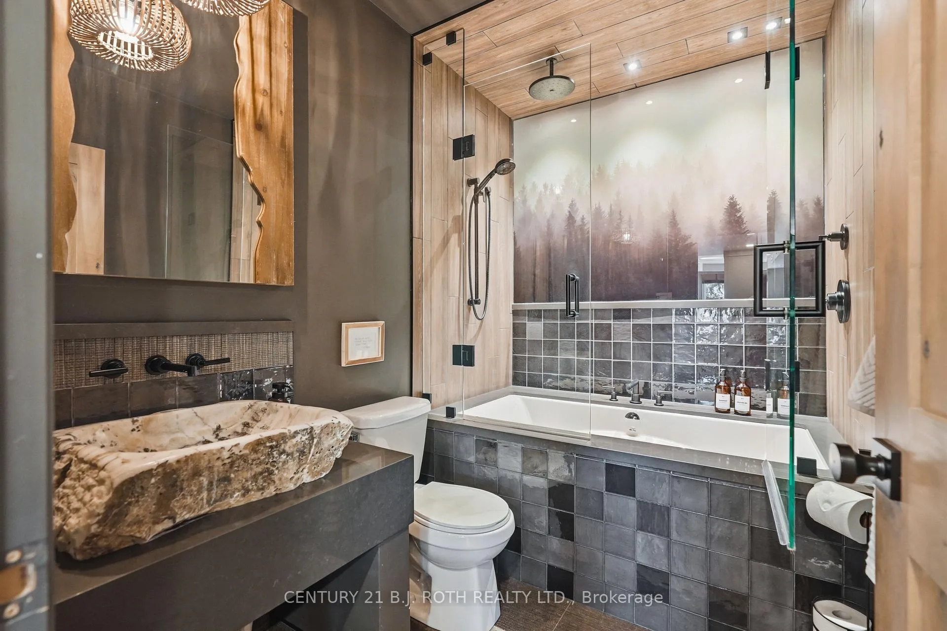 Photo 34 of 10 Pine Hill, Oro-Medonte, Horseshoe Valley — HOMEH