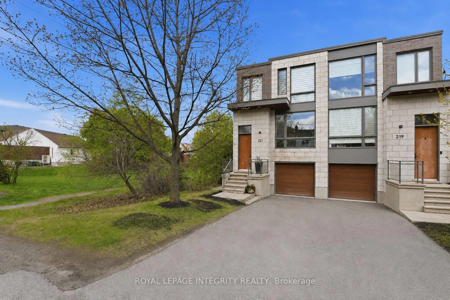 Photo 2 of 221 Wesley Avenue, Ottawa, Westboro/Hampton Park — HOMEH