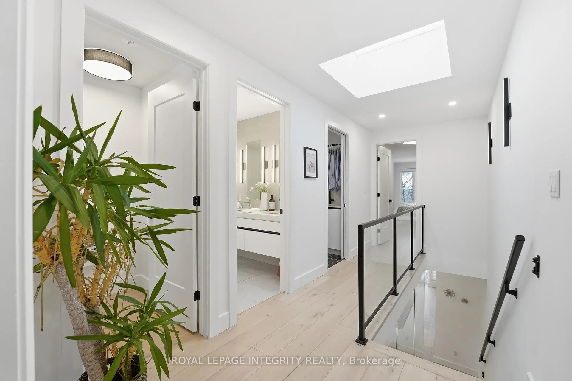 Photo 14 of 221 Wesley Avenue, Ottawa, Westboro/Hampton Park — HOMEH