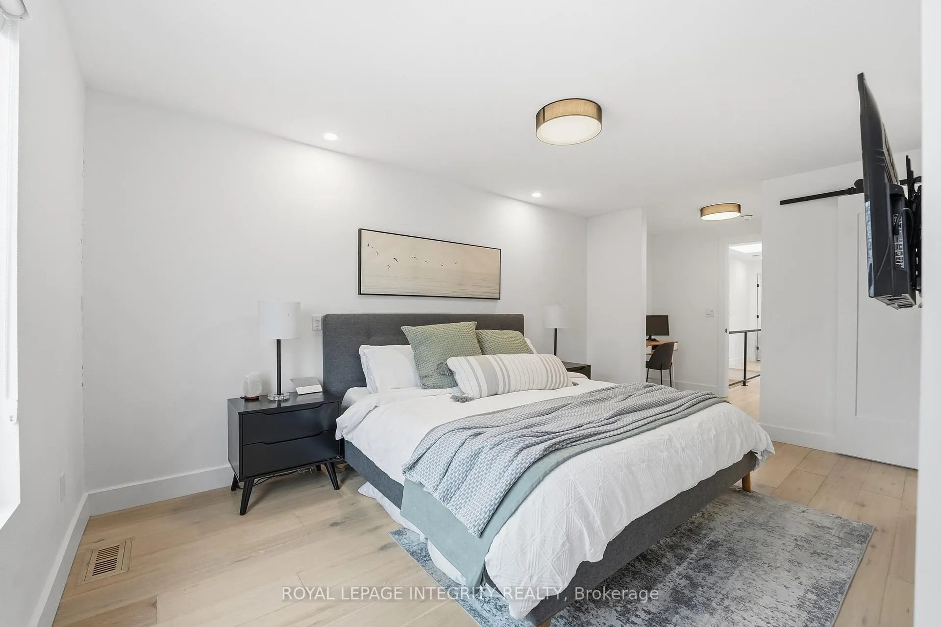 Photo 17 of 221 Wesley Avenue, Ottawa, Westboro/Hampton Park — HOMEH