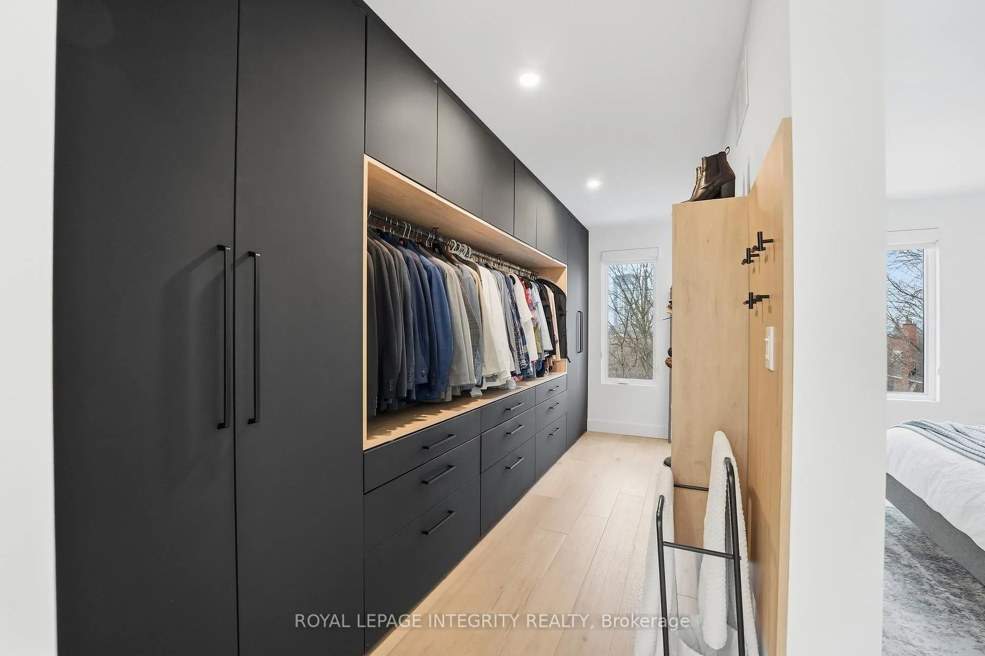 Photo 20 of 221 Wesley Avenue, Ottawa, Westboro/Hampton Park — HOMEH