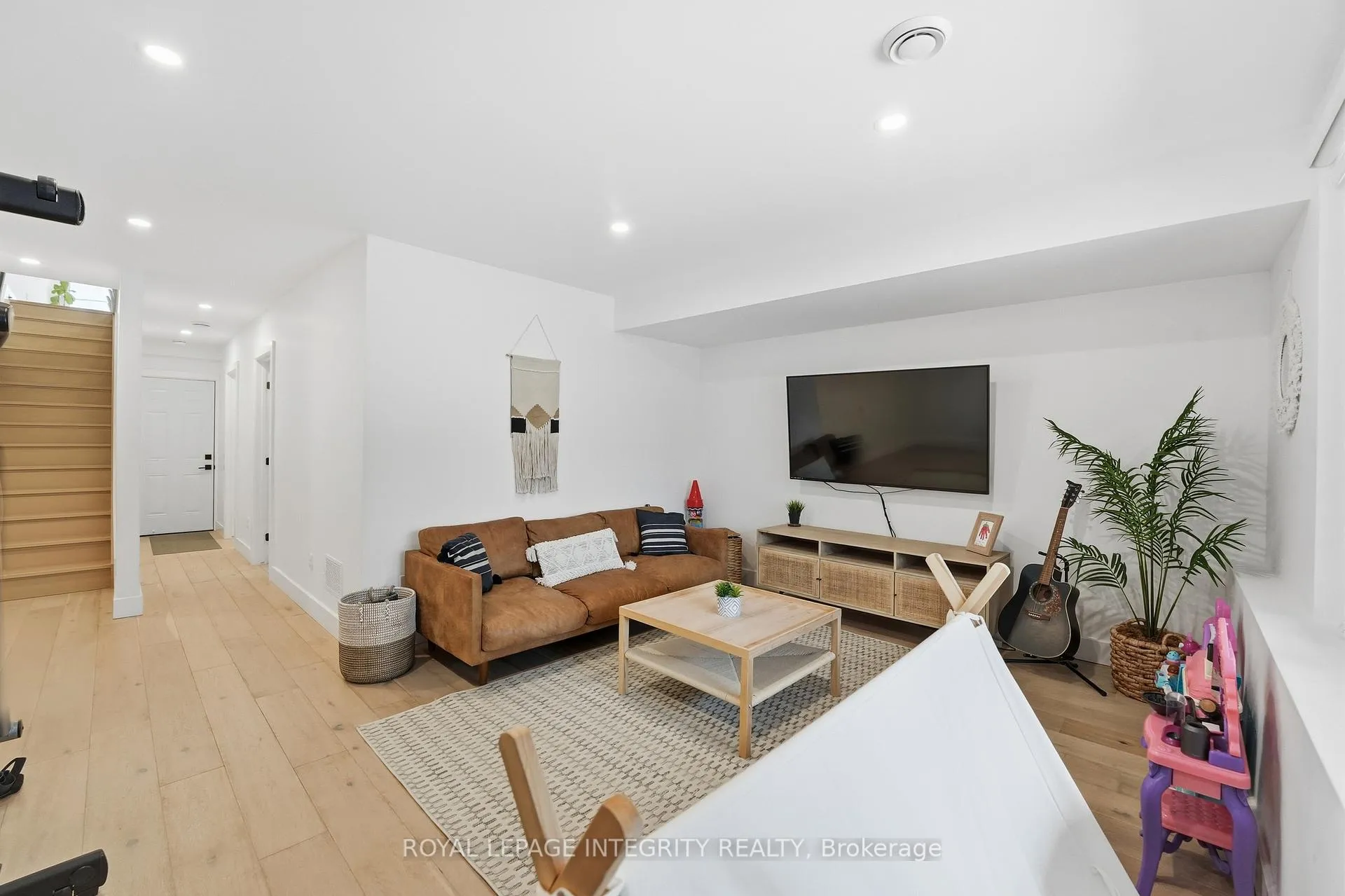 Photo 30 of 221 Wesley Avenue, Ottawa, Westboro/Hampton Park — HOMEH