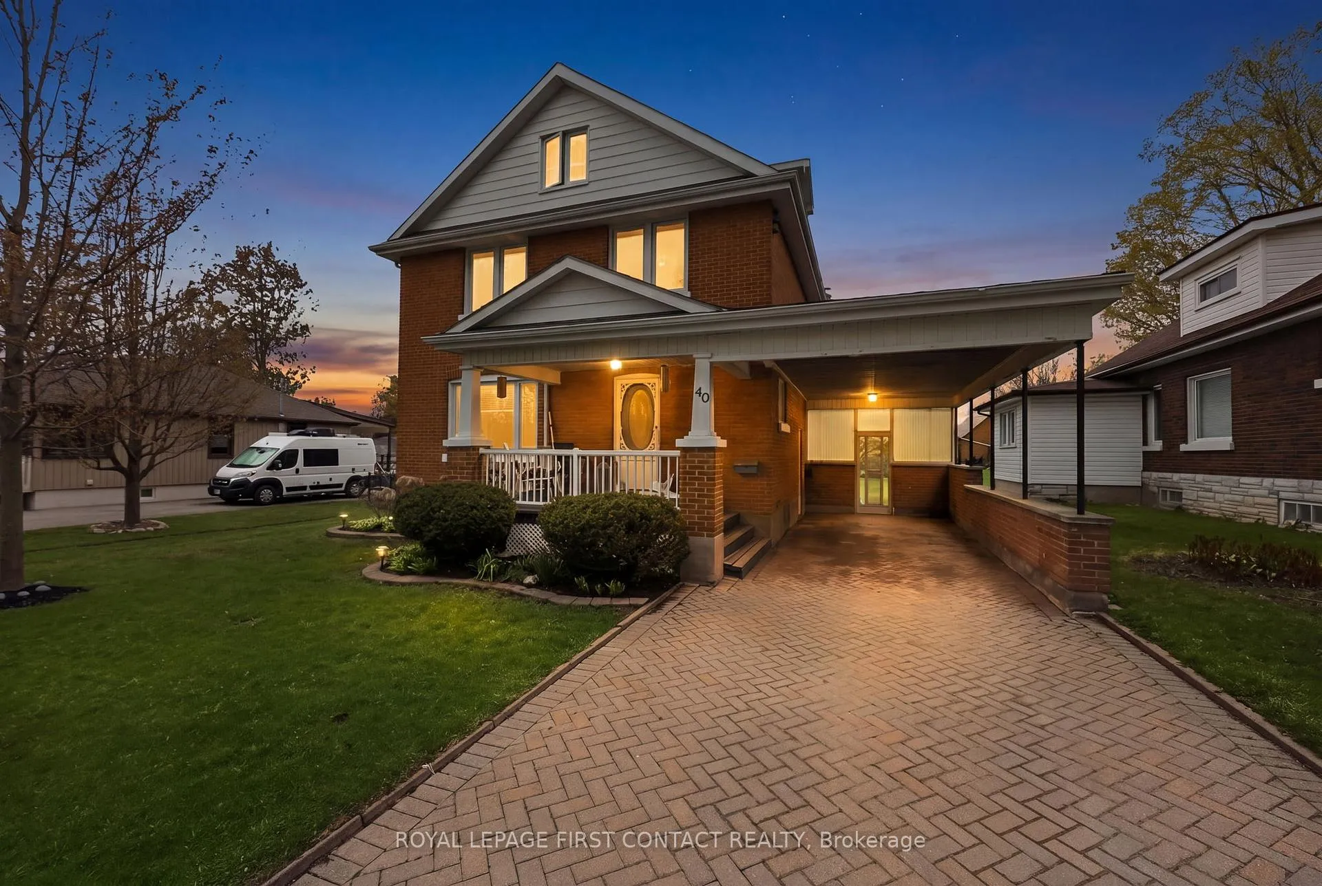 Photo 2 of 40 Stone Street, Springwater, Elmvale — HOMEH