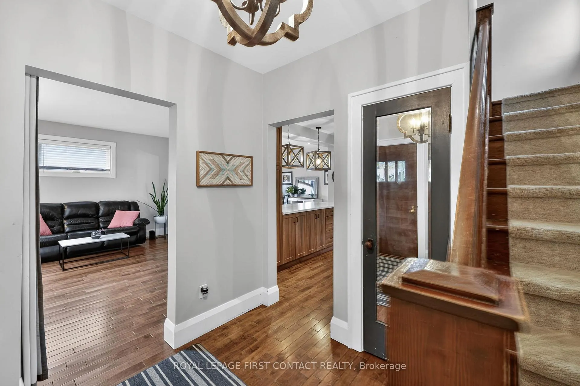 Photo 5 of 40 Stone Street, Springwater, Elmvale — HOMEH