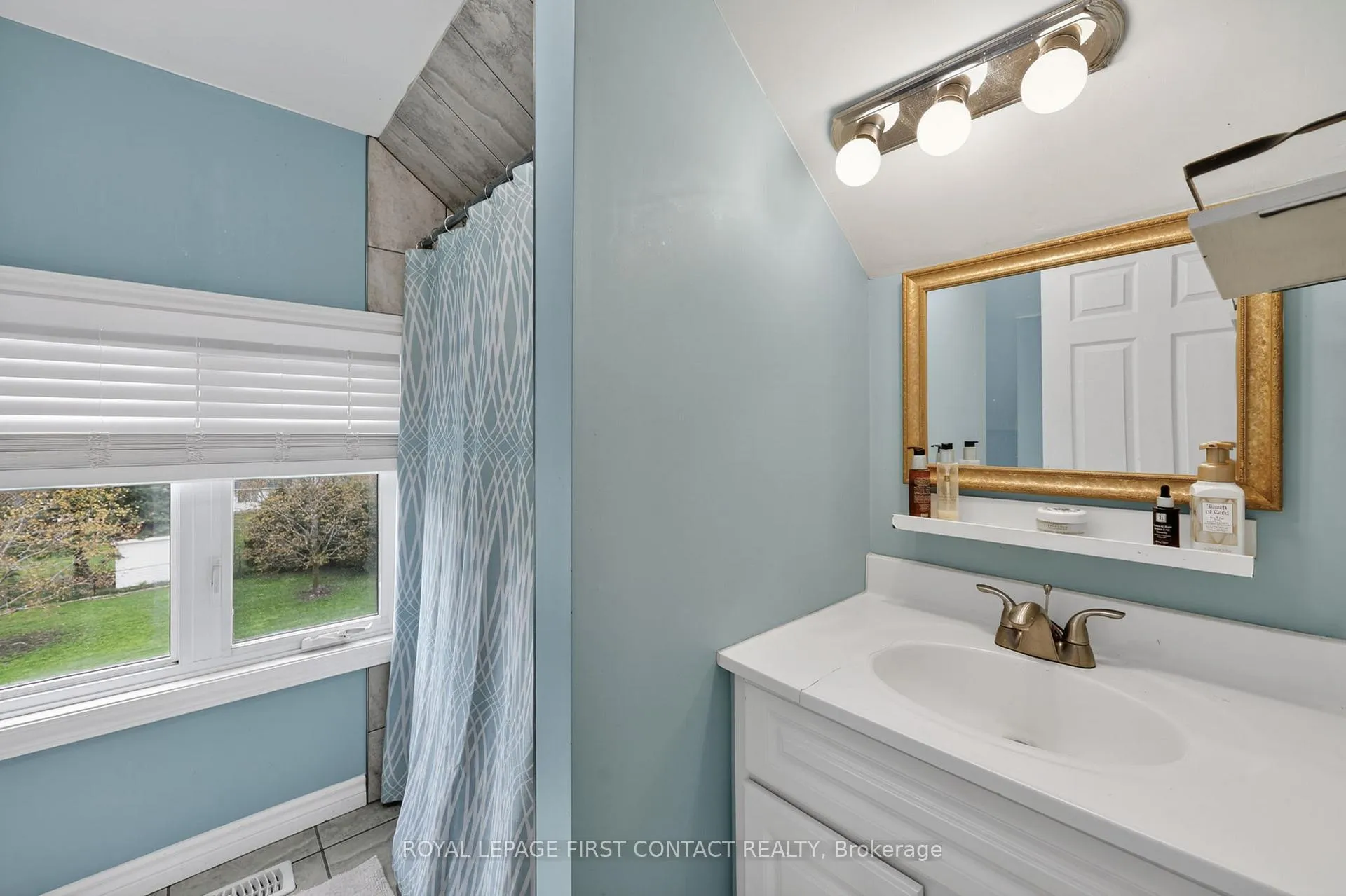 Photo 28 of 40 Stone Street, Springwater, Elmvale — HOMEH