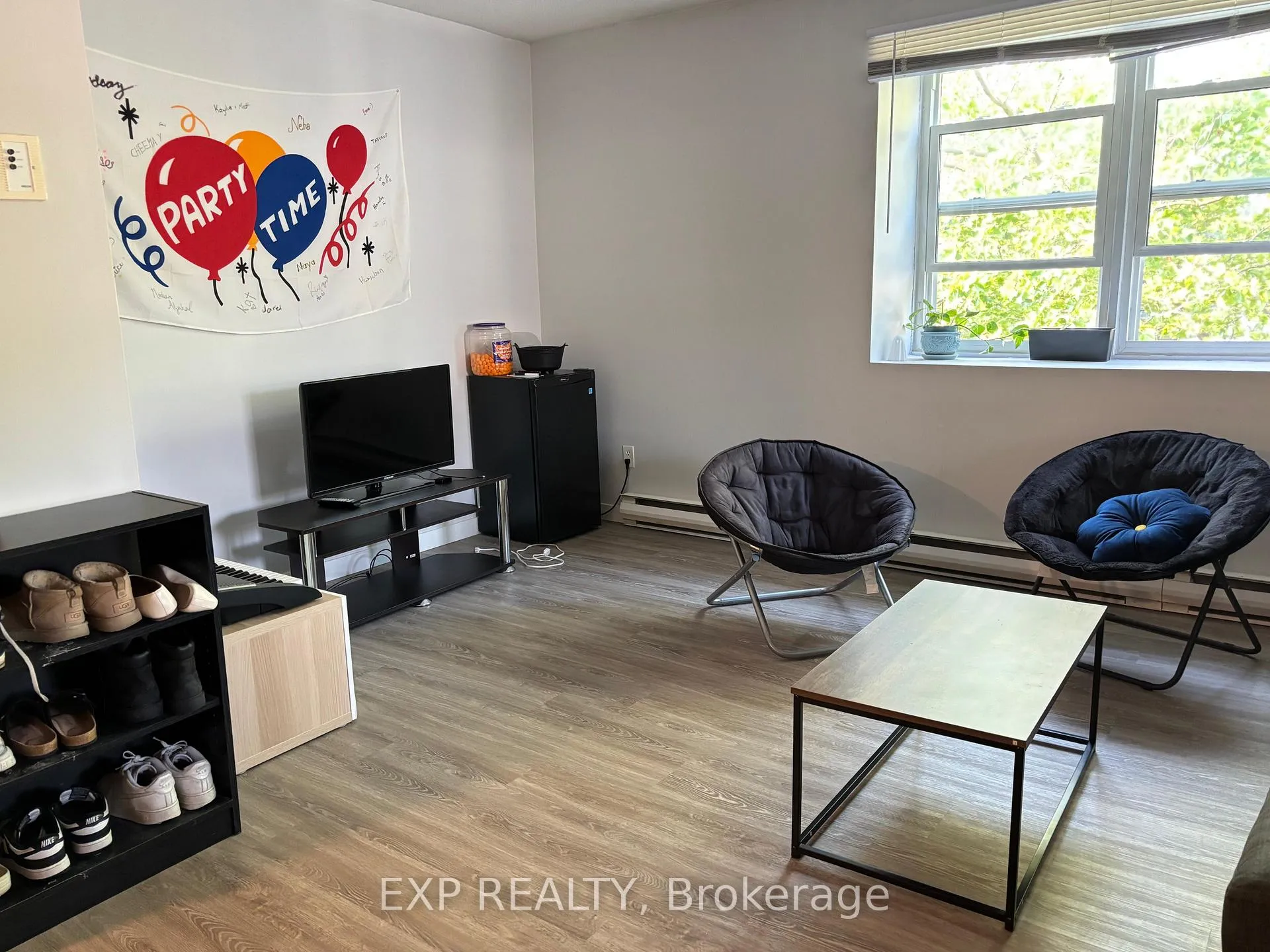 Photo 5 of Unit 3, 91 Westmount Road N, Waterloo, Beechwood — HOMEH