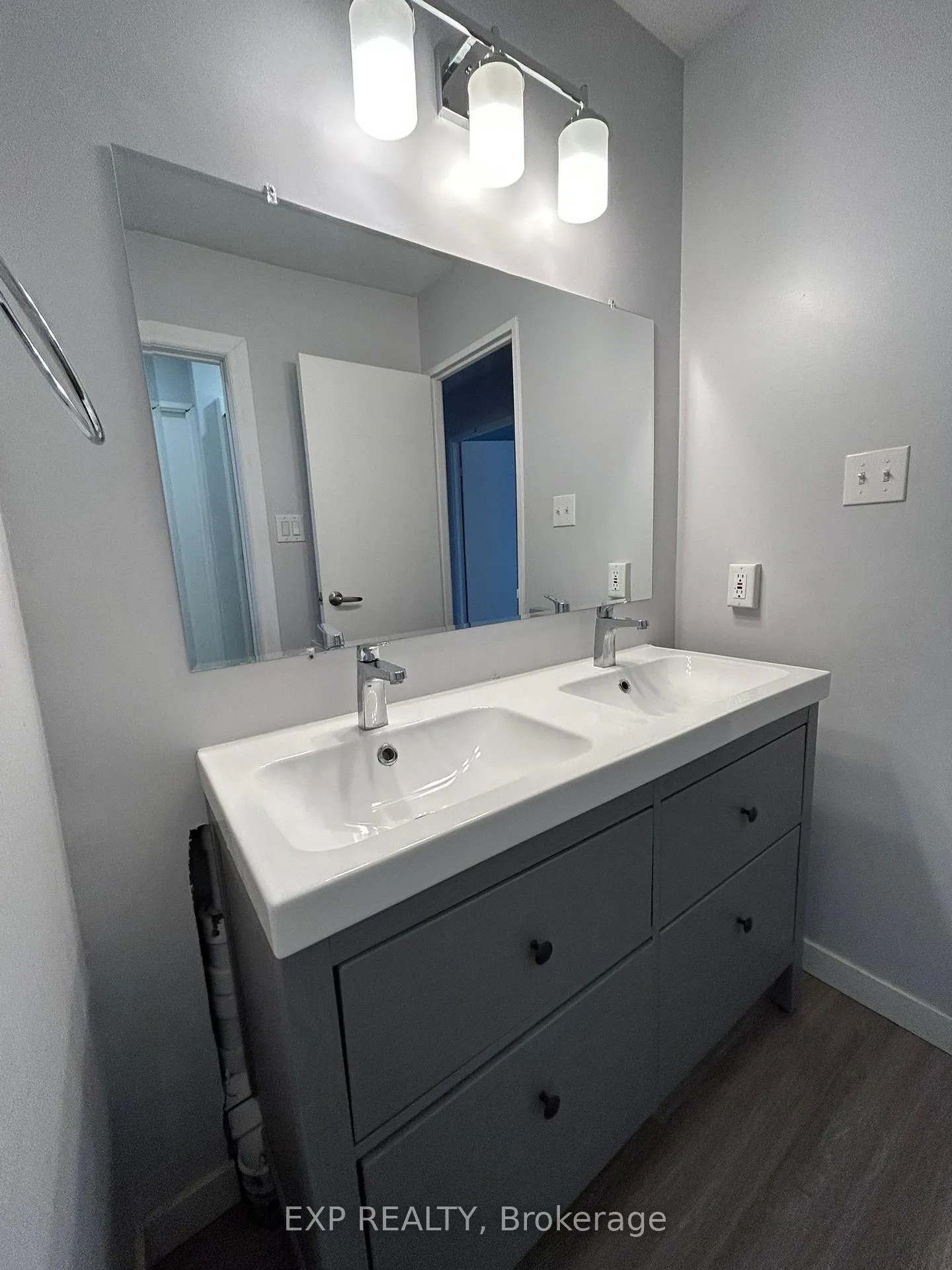 Photo 12 of Unit 3, 91 Westmount Road N, Waterloo, Beechwood — HOMEH