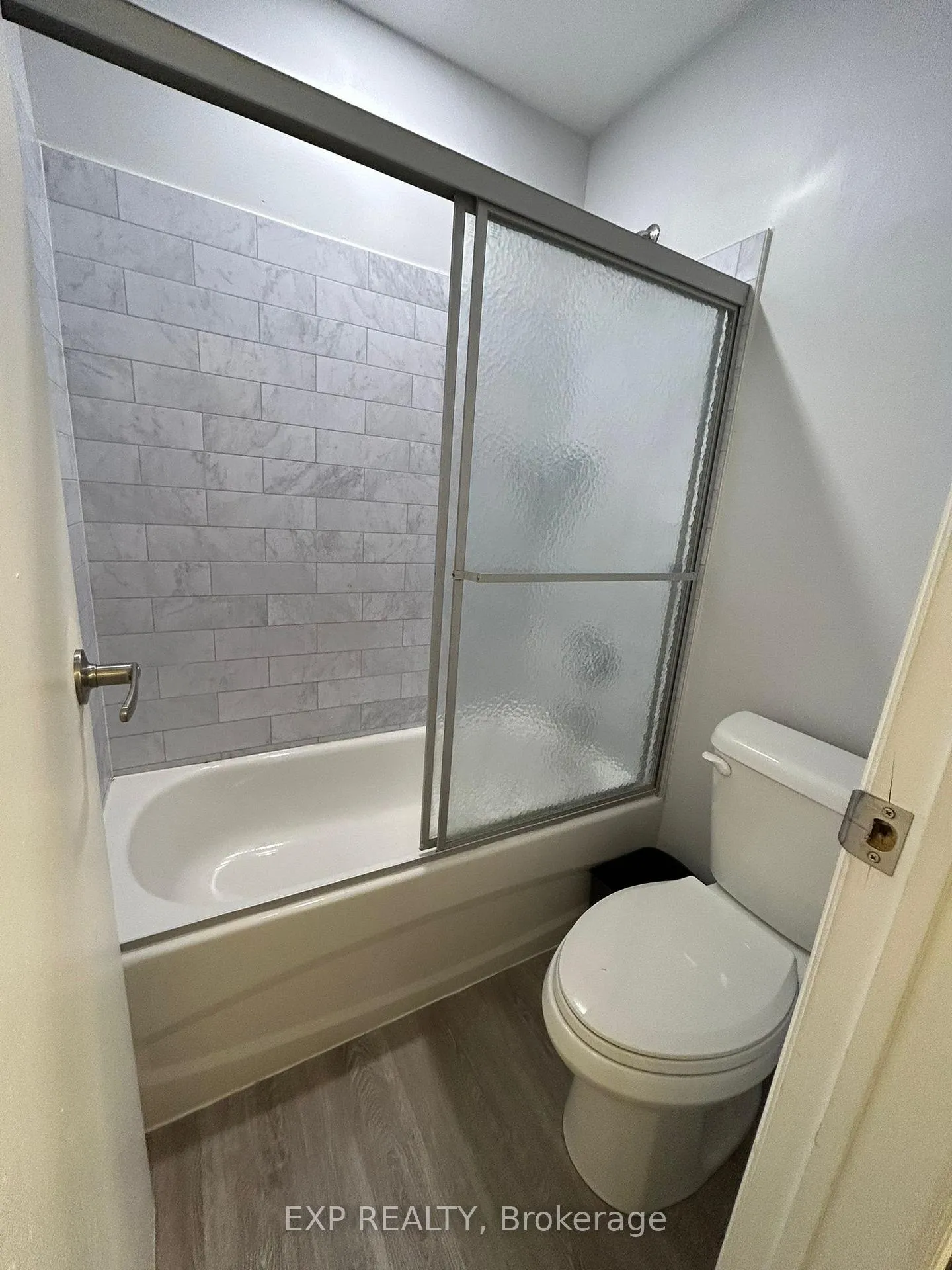 Photo 13 of Unit 3, 91 Westmount Road N, Waterloo, Beechwood — HOMEH