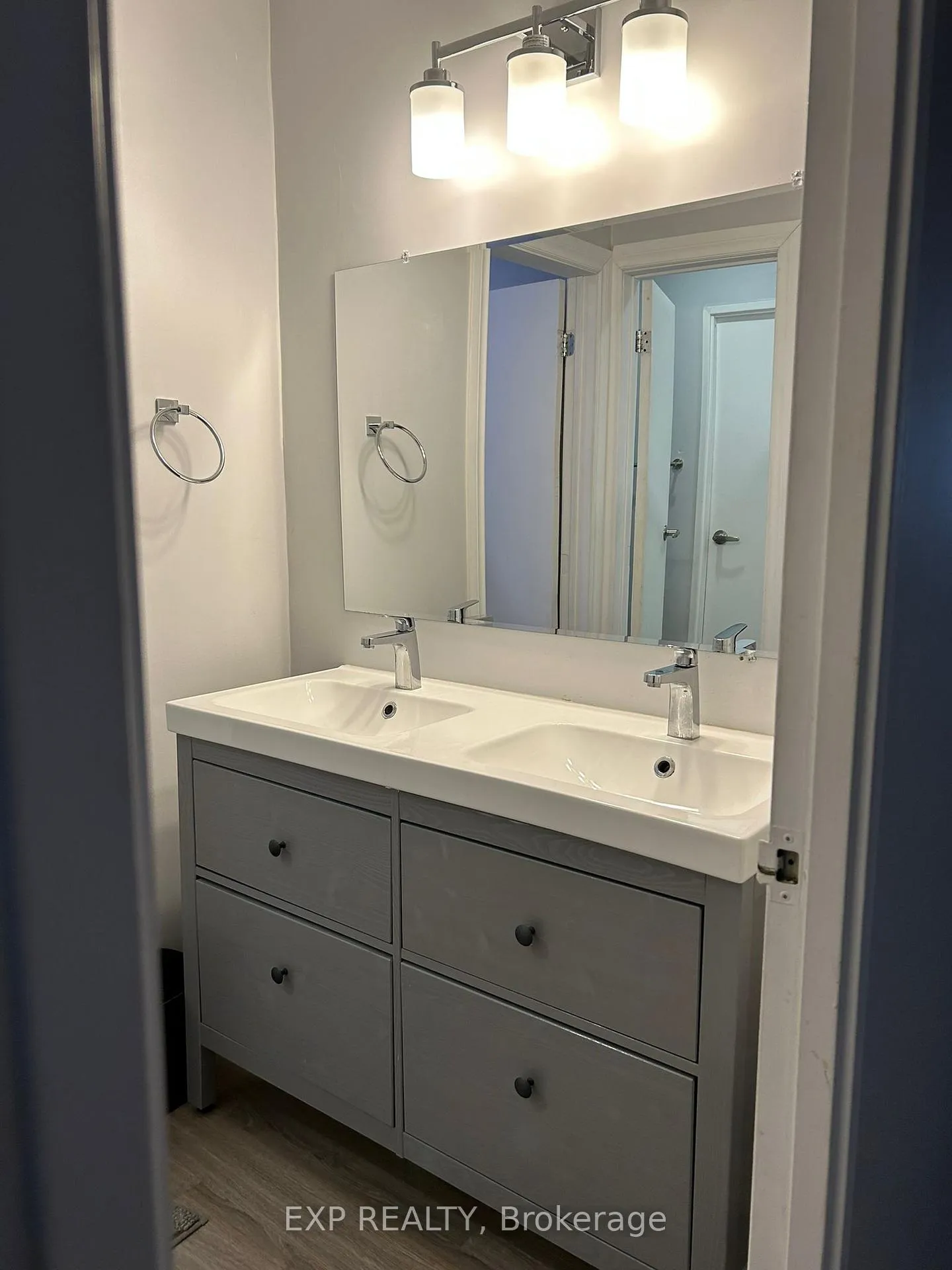 Photo 14 of Unit 3, 91 Westmount Road N, Waterloo, Beechwood — HOMEH