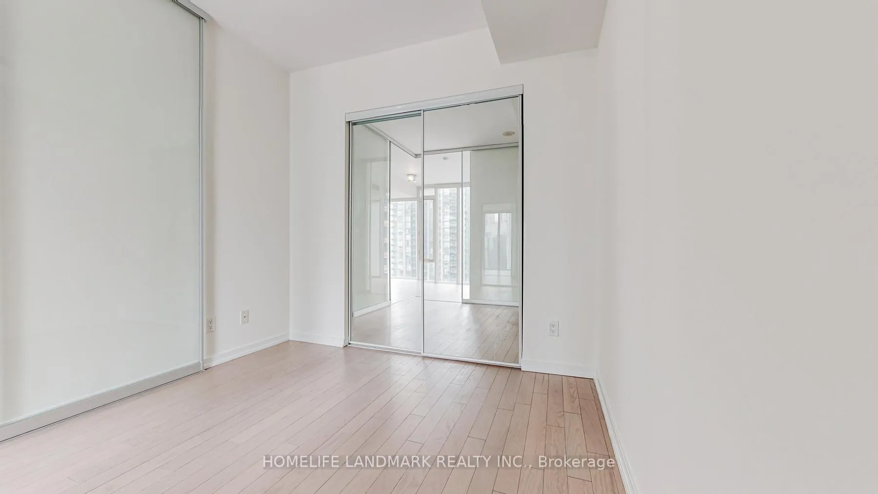Photo 16 of Unit 2505, 101 Peter Street, Toronto, Waterfront Communities — HOMEH