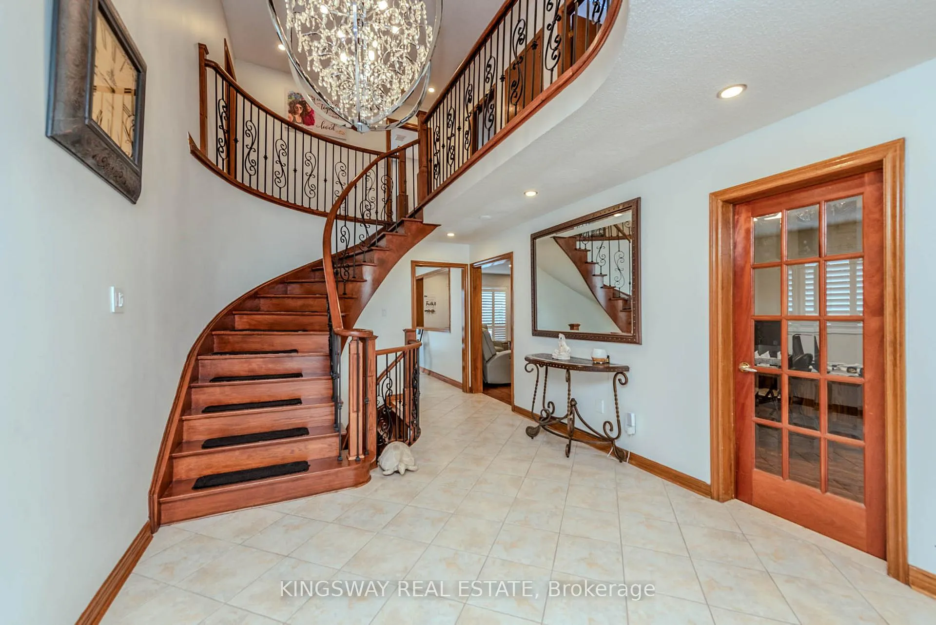 Photo 12 of 298 Forest Drive S, Vaughan, West Woodbridge — HOMEH