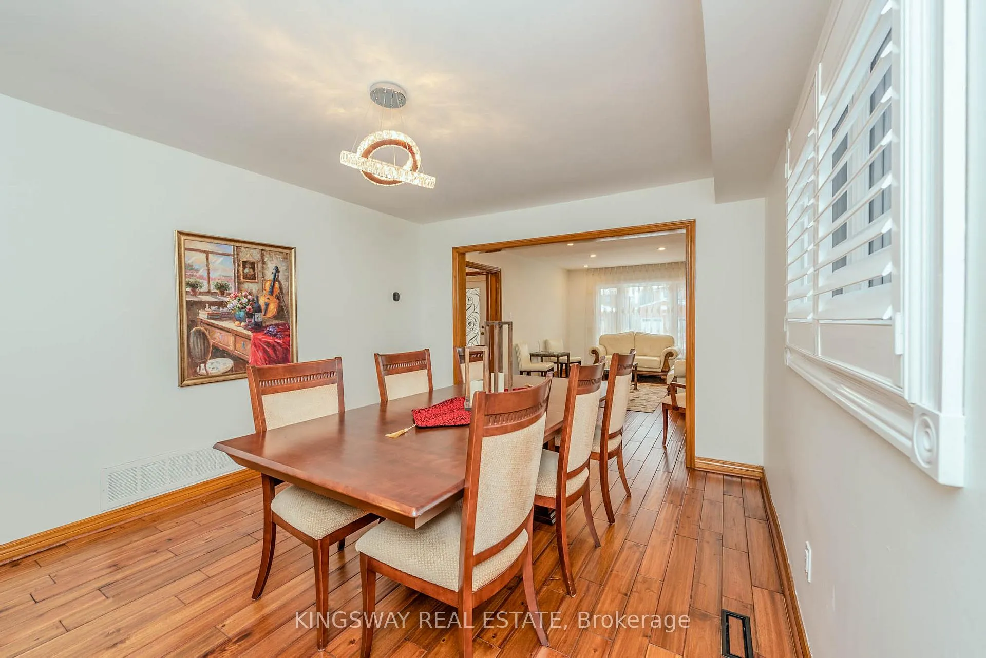 Photo 18 of 298 Forest Drive S, Vaughan, West Woodbridge — HOMEH