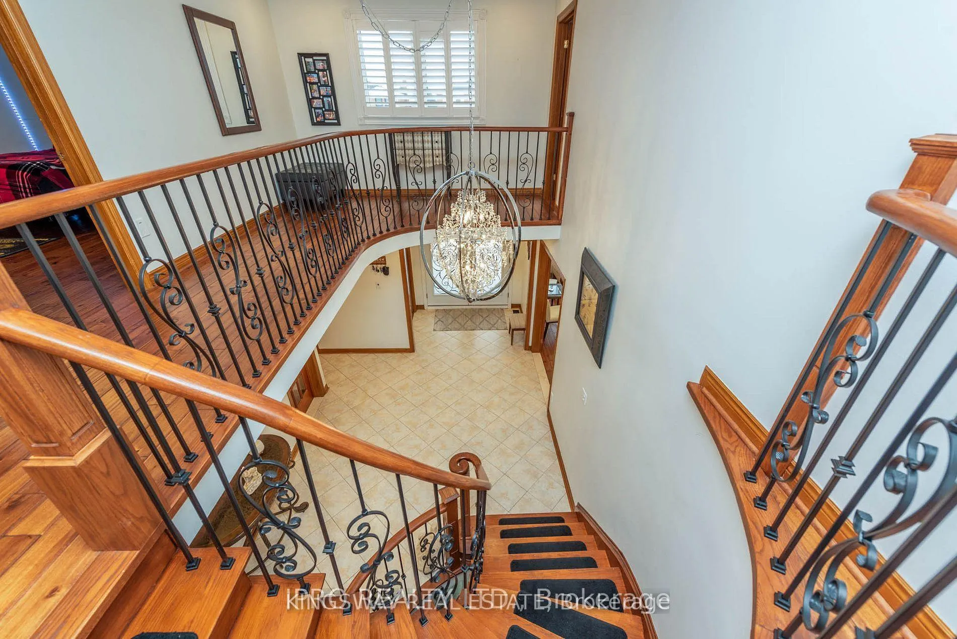 Photo 28 of 298 Forest Drive S, Vaughan, West Woodbridge — HOMEH