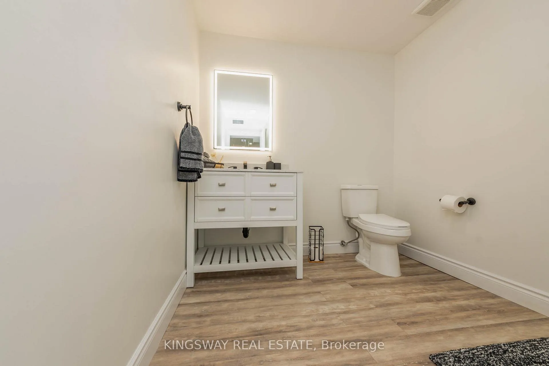 Photo 44 of 298 Forest Drive S, Vaughan, West Woodbridge — HOMEH