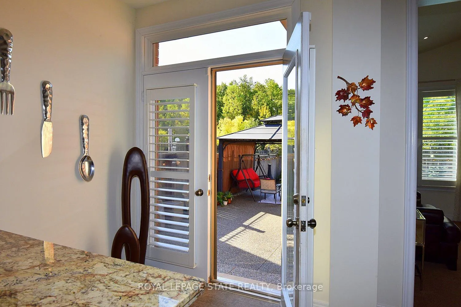 Photo 15 of 12 Degrow Crescent, Hamilton, Rural Glanbrook — HOMEH