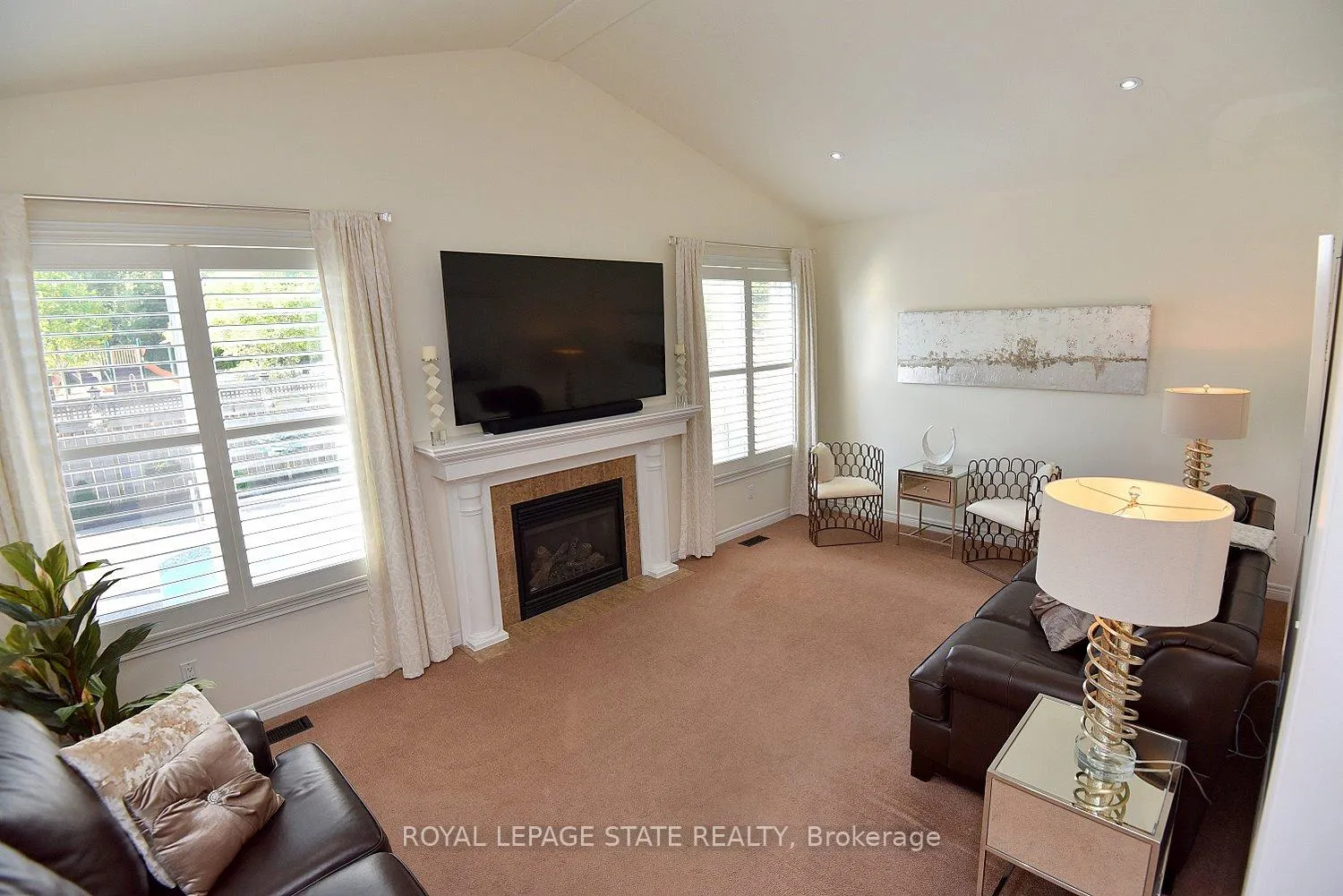 Photo 21 of 12 Degrow Crescent, Hamilton, Rural Glanbrook — HOMEH