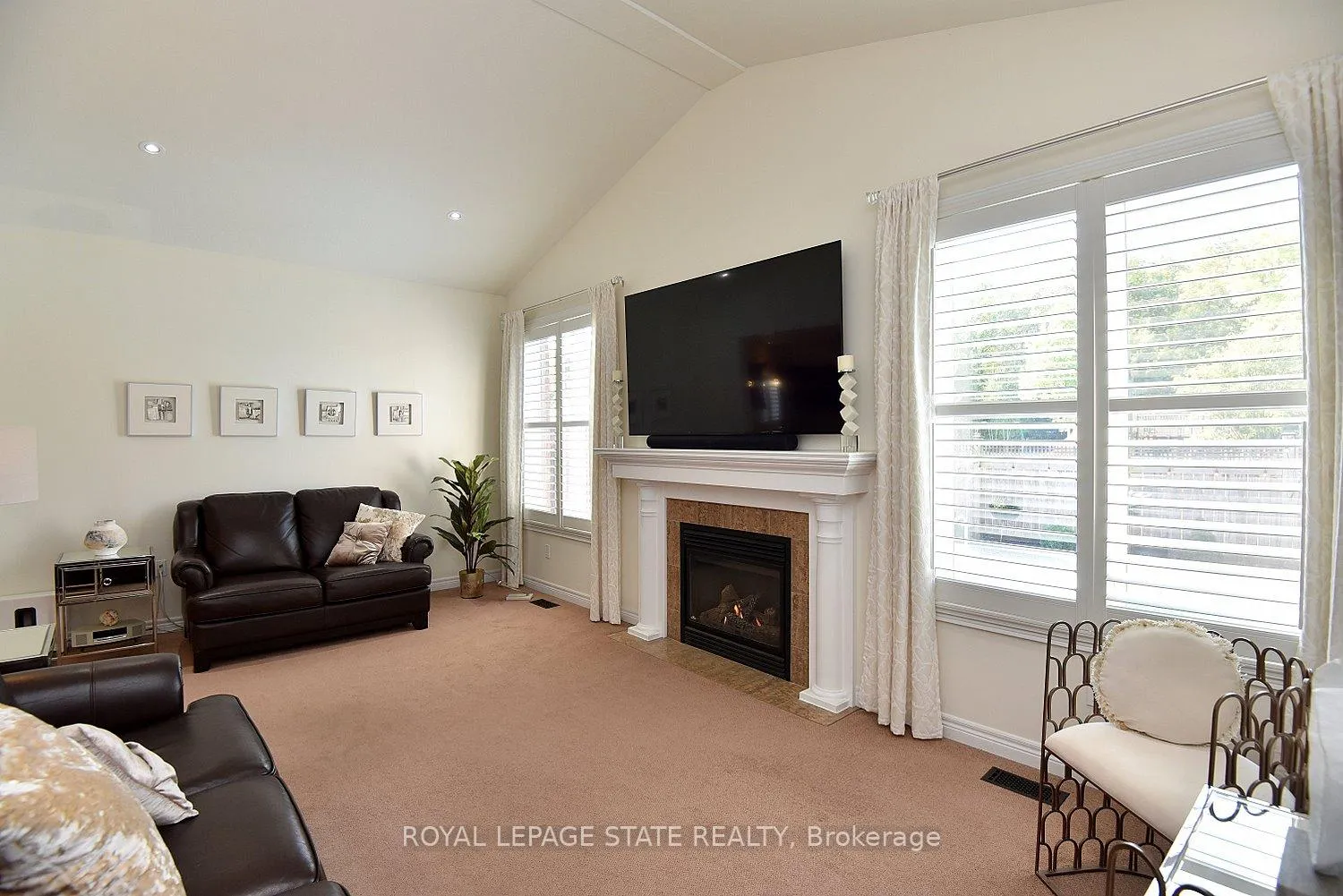 Photo 22 of 12 Degrow Crescent, Hamilton, Rural Glanbrook — HOMEH