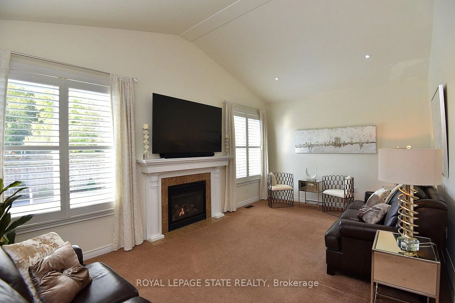 Photo 23 of 12 Degrow Crescent, Hamilton, Rural Glanbrook — HOMEH