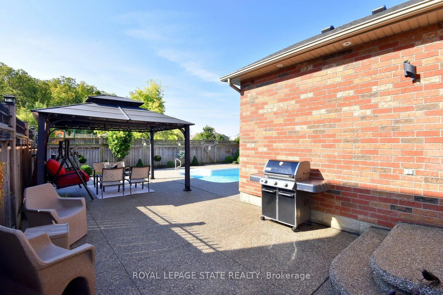 Photo 46 of 12 Degrow Crescent, Hamilton, Rural Glanbrook — HOMEH