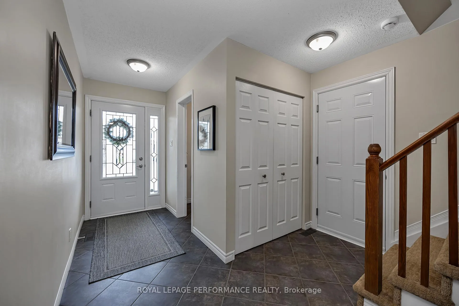 Photo 4 of 1696 Tache Way, Ottawa, Fallingbrook/Pineridge — HOMEH