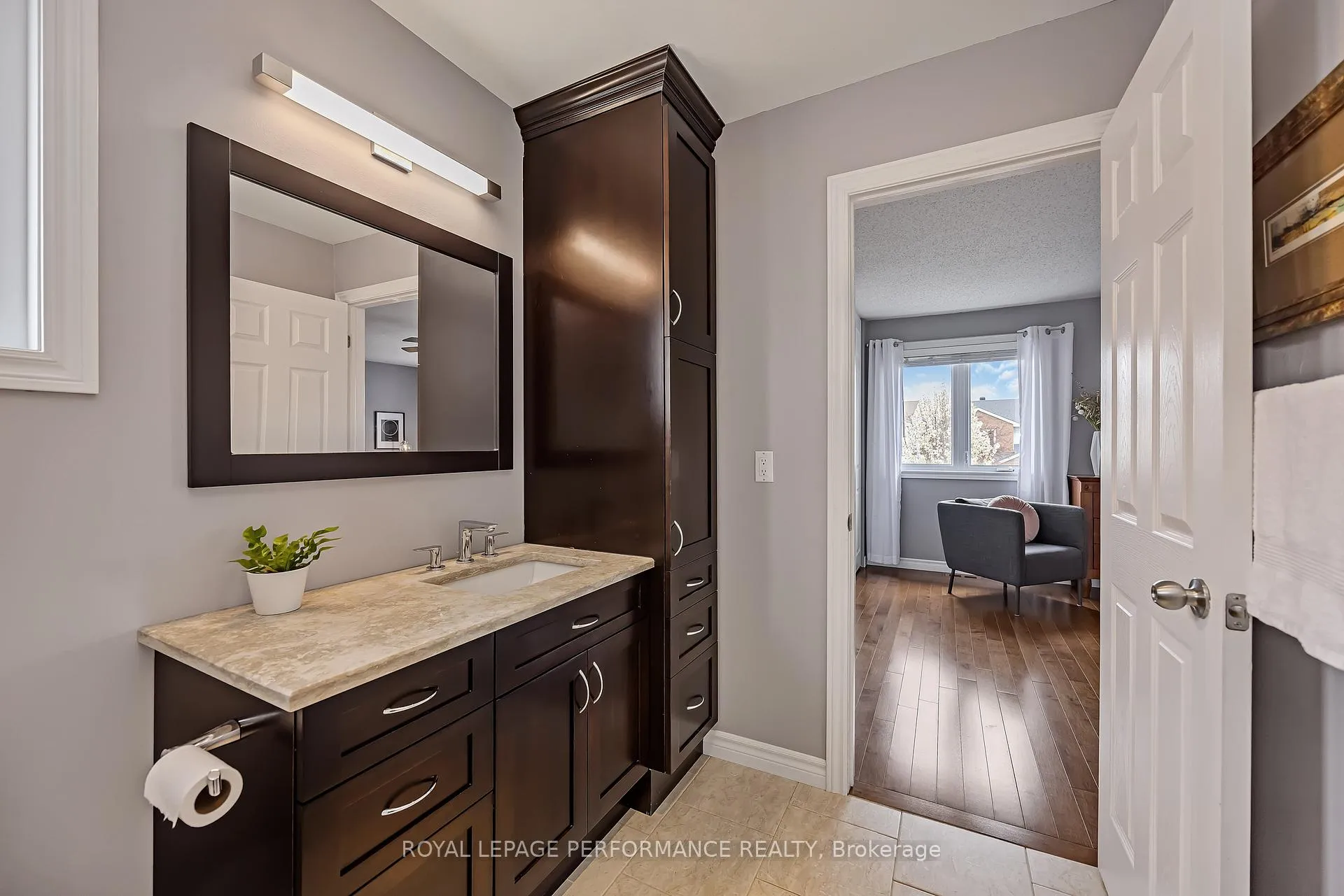 Photo 16 of 1696 Tache Way, Ottawa, Fallingbrook/Pineridge — HOMEH