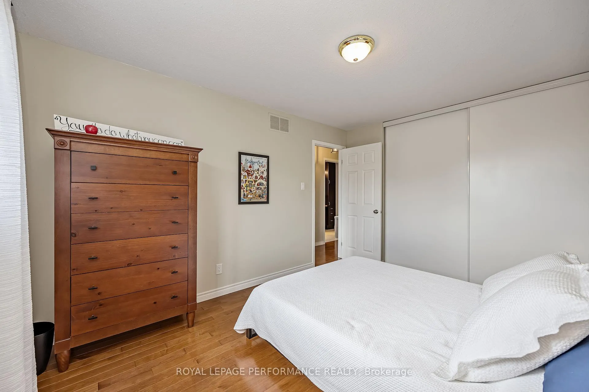 Photo 19 of 1696 Tache Way, Ottawa, Fallingbrook/Pineridge — HOMEH