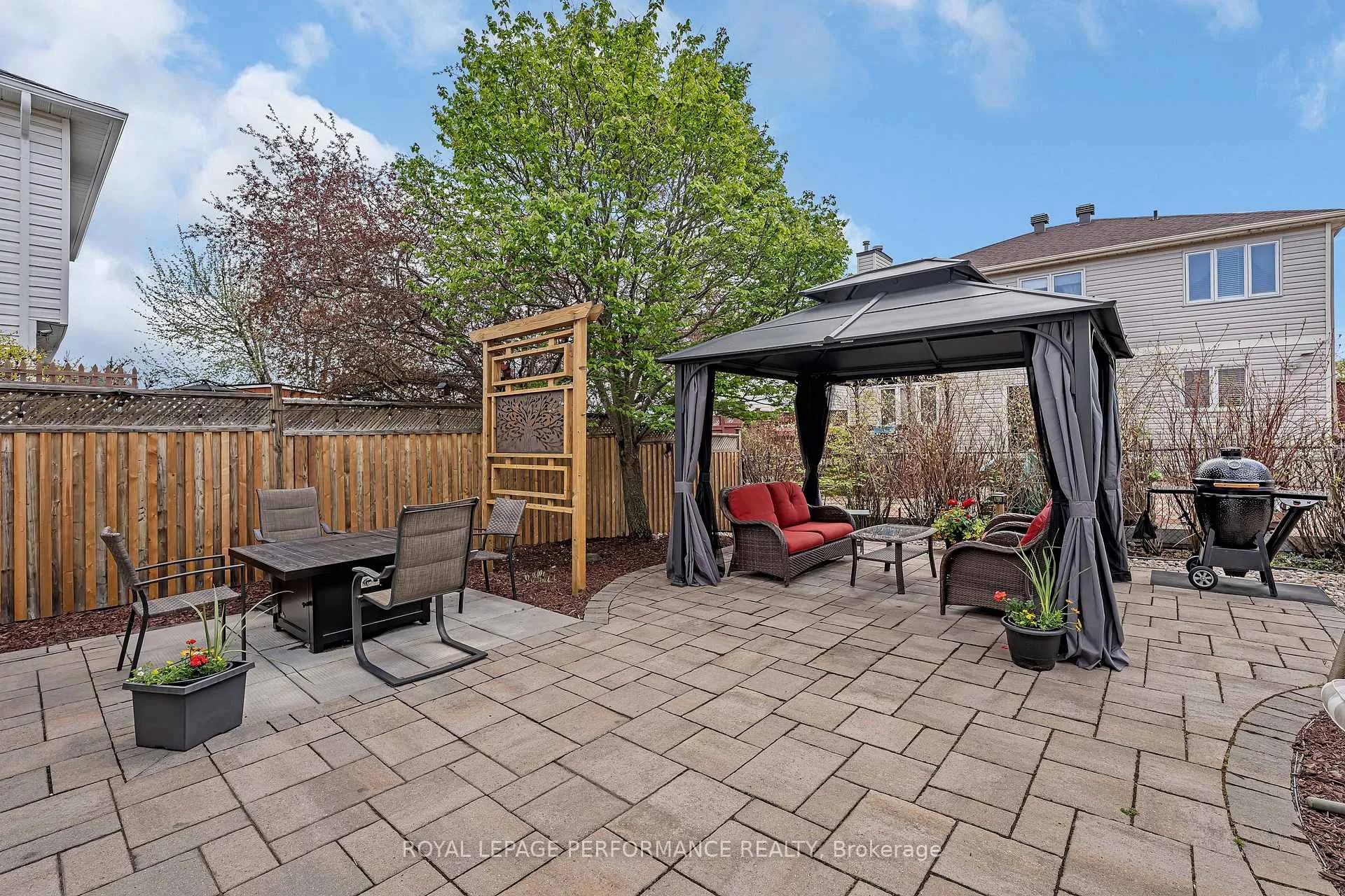 Photo 28 of 1696 Tache Way, Ottawa, Fallingbrook/Pineridge — HOMEH