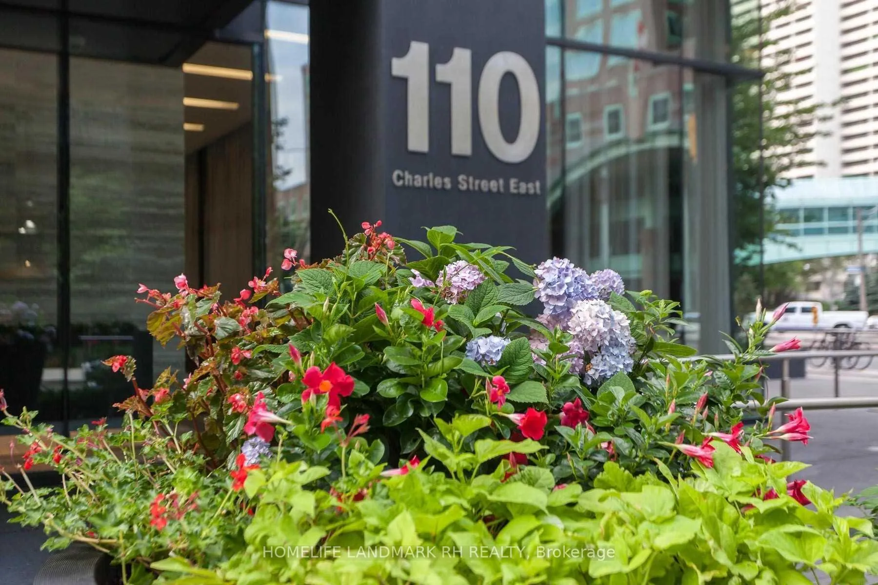 Photo 3 of Unit 2603, 110 Charles Street E, Toronto, Church-Yonge Corridor — HOMEH