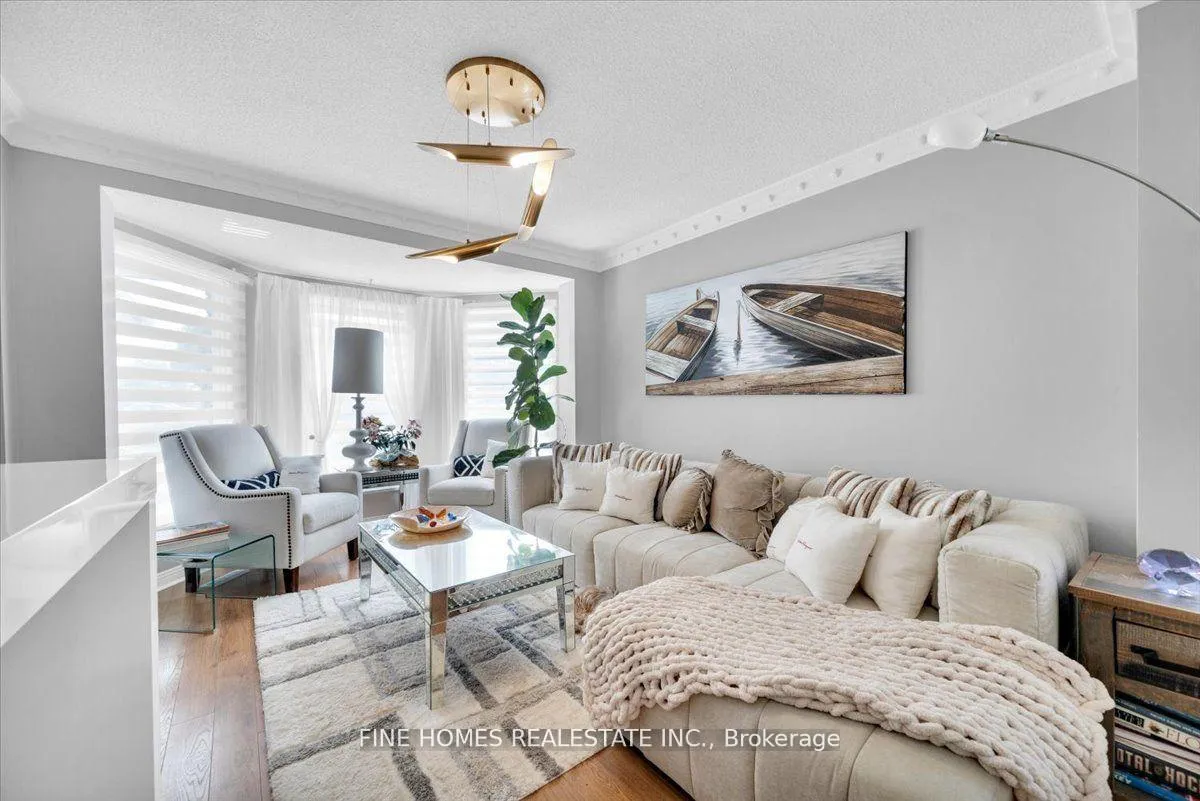 Photo 6 of 153 Browning Trail, Barrie, Letitia Heights — HOMEH