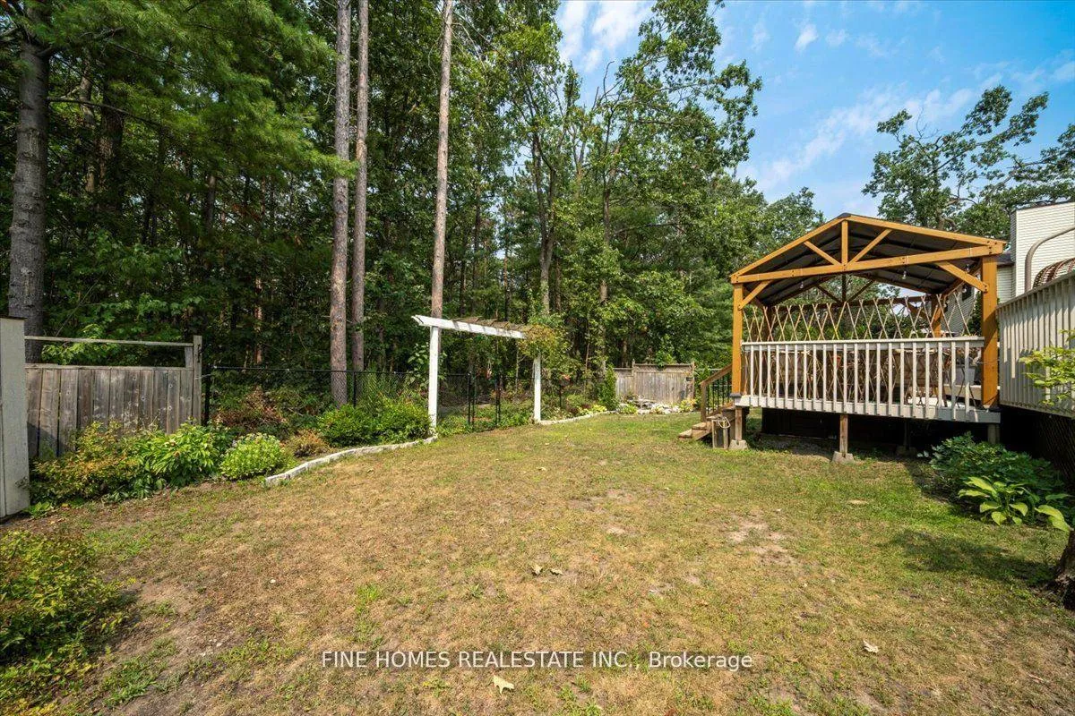 Photo 31 of 153 Browning Trail, Barrie, Letitia Heights — HOMEH