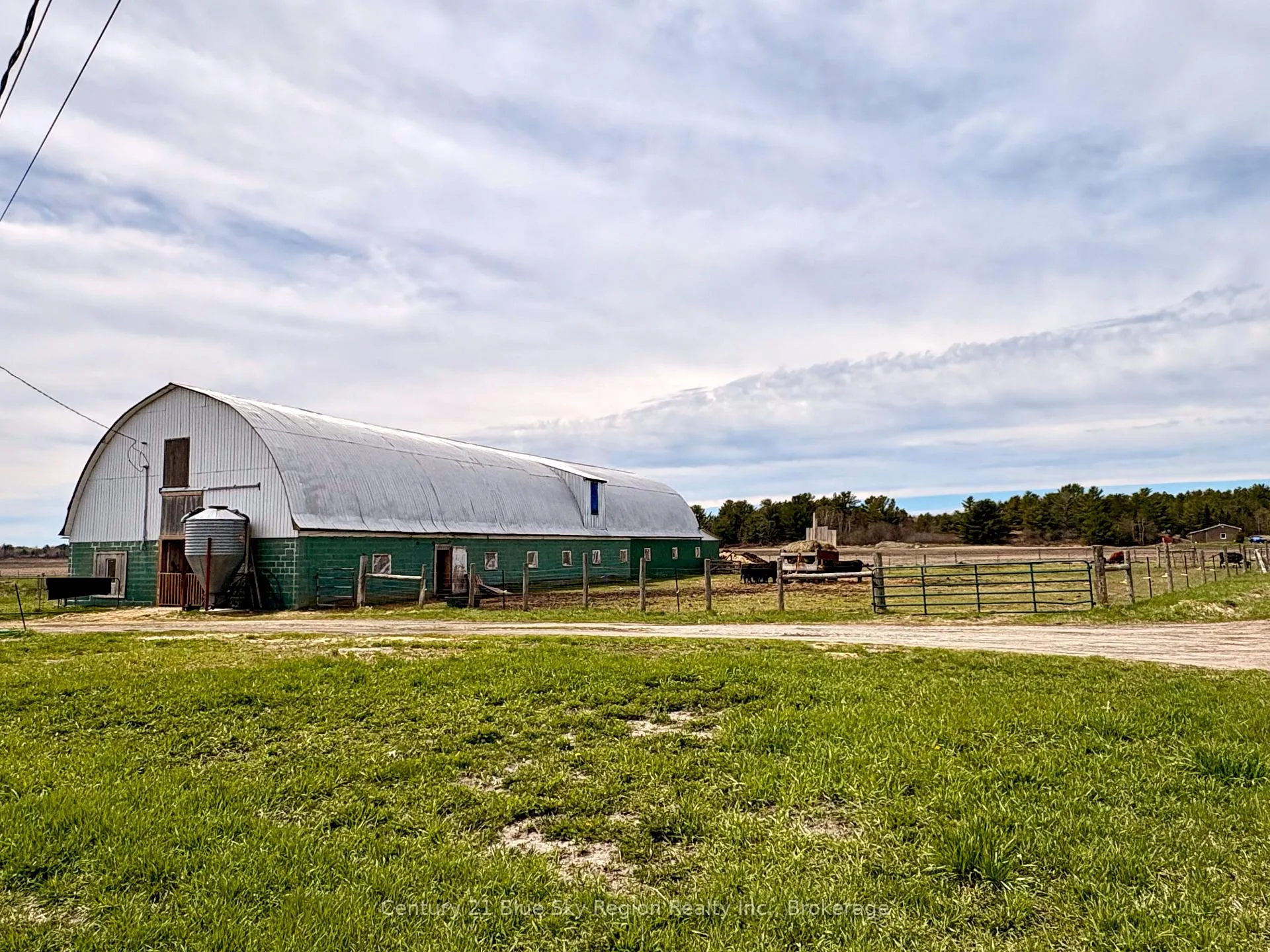 Photo 4 of 700 Piquette Road, West Nipissing, Verner — HOMEH